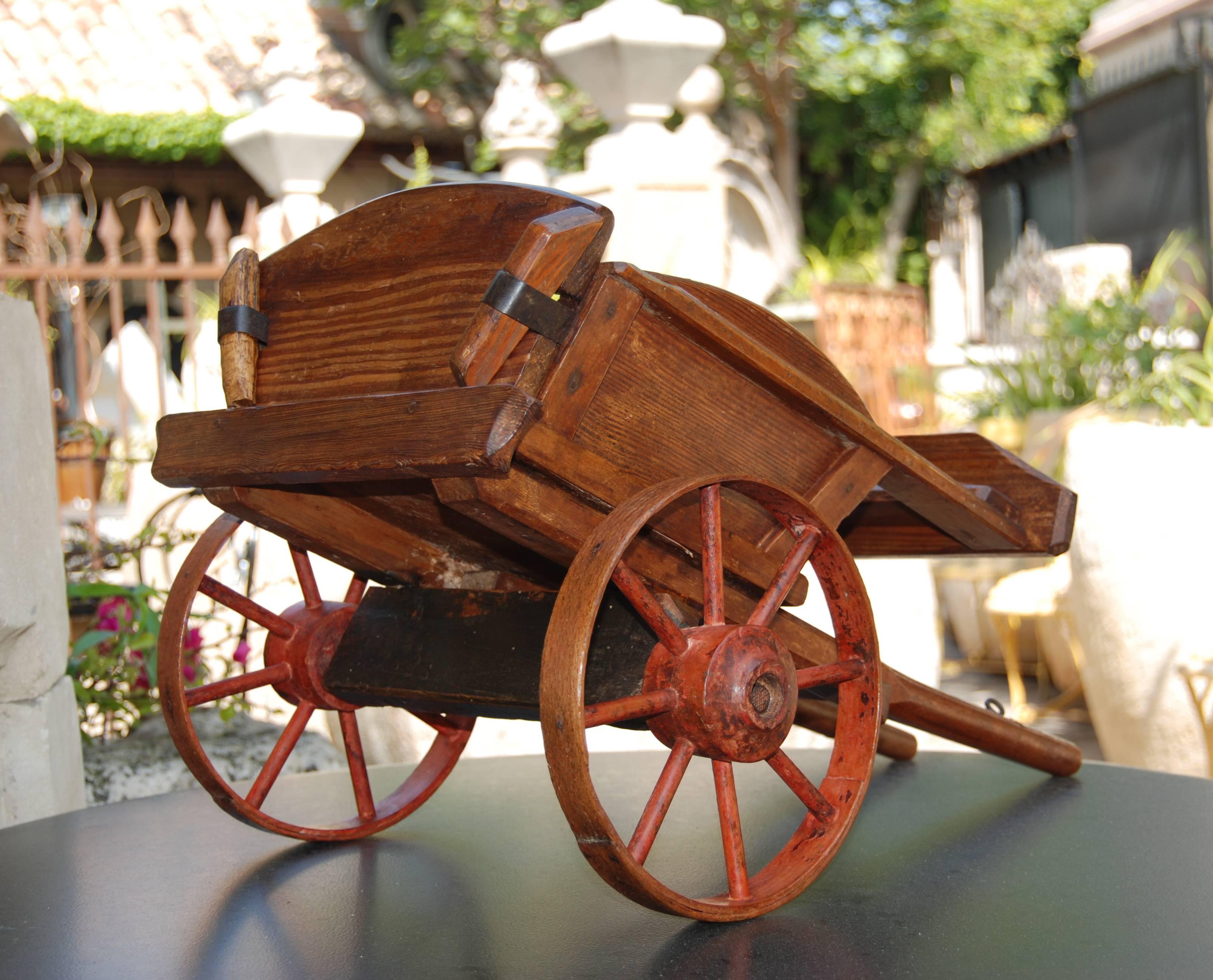 19th Century Hand Carved Wood Basket Decorative Object Wagon Toy Antique Centerpiece LA CA For Sale