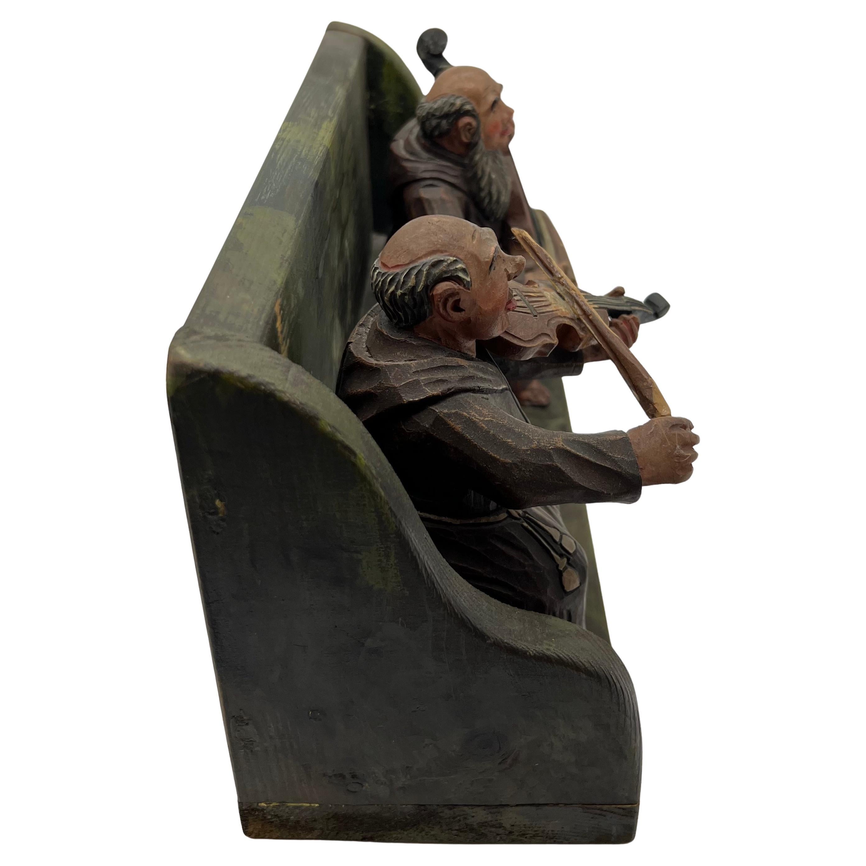 Metà XX secolo Wood Wood intagliato a mano da monaci musicisti 20° secolo, Raro, Unico, Rarità in vendita