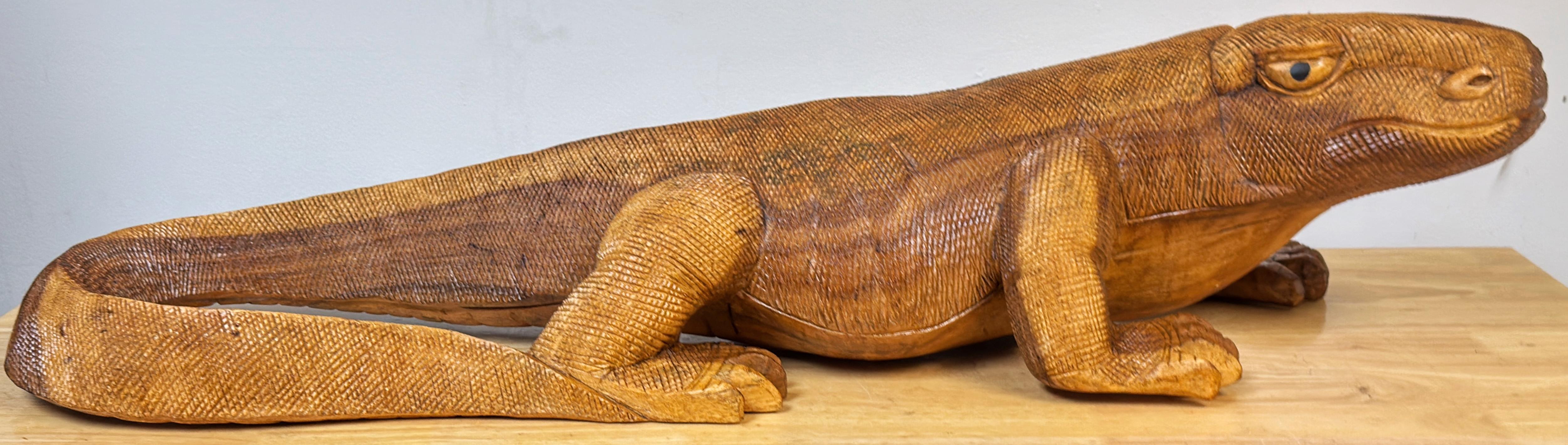 Hand-Carved Wood Life Size Monitor Lizard, School of Bustamonte, Mexico, 1970s For Sale 7