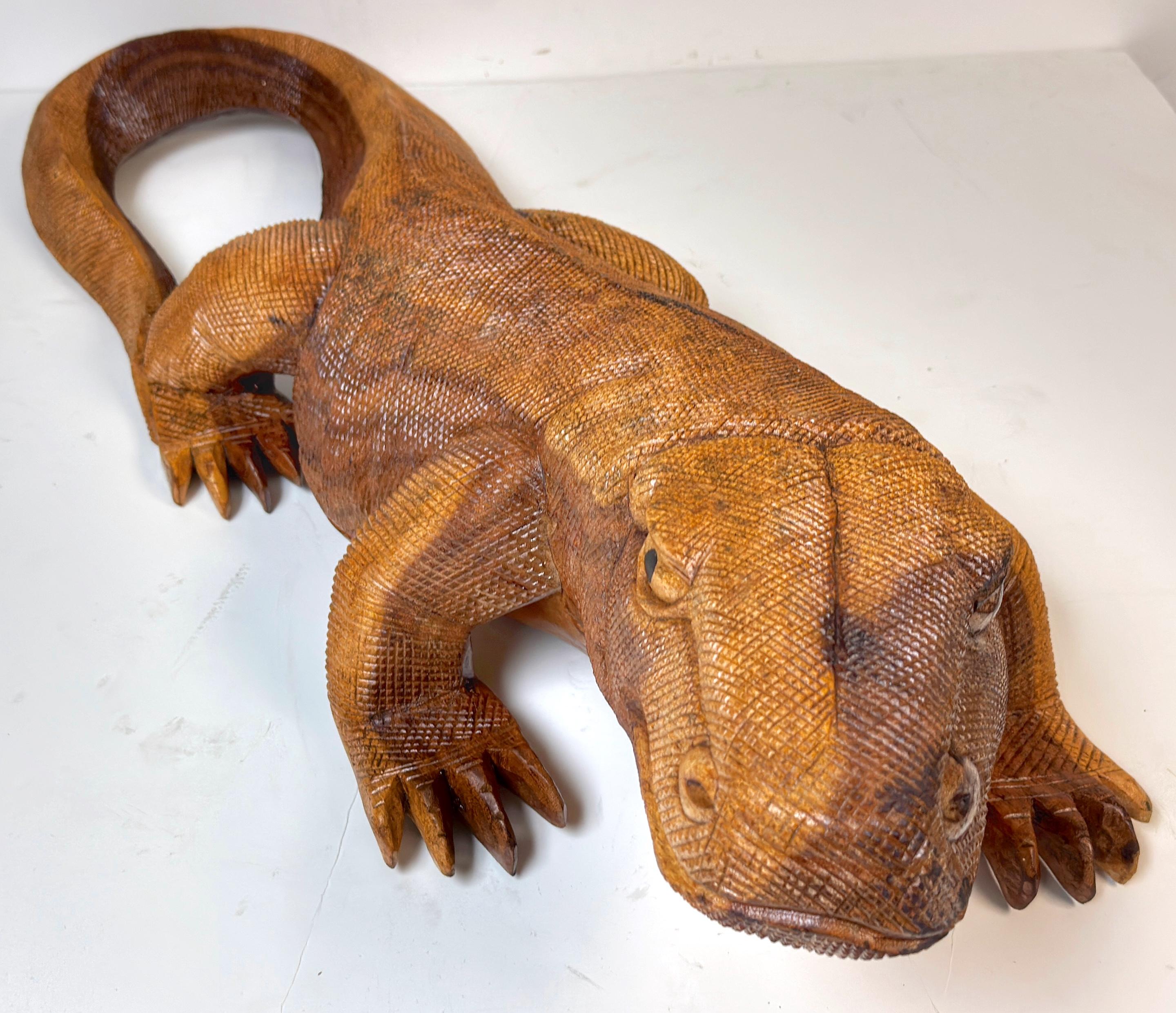 20th Century Hand-Carved Wood Life Size Monitor Lizard, School of Bustamonte, Mexico, 1970s For Sale