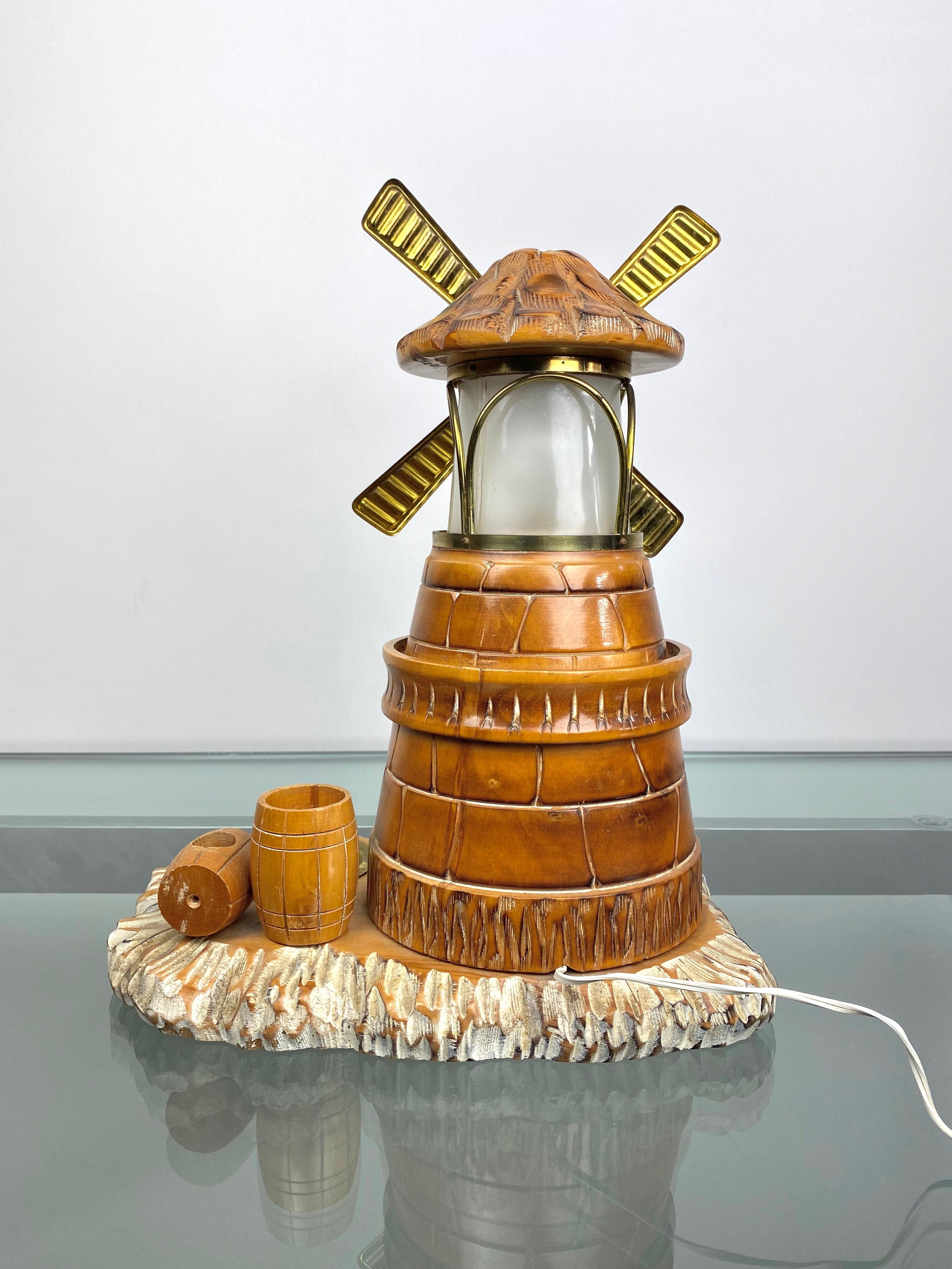 Lampe de table Moulin en bois sculpté à la main Cendrier par Aldo Tura Macabo:: Italie:: années 1960 en vente 2
