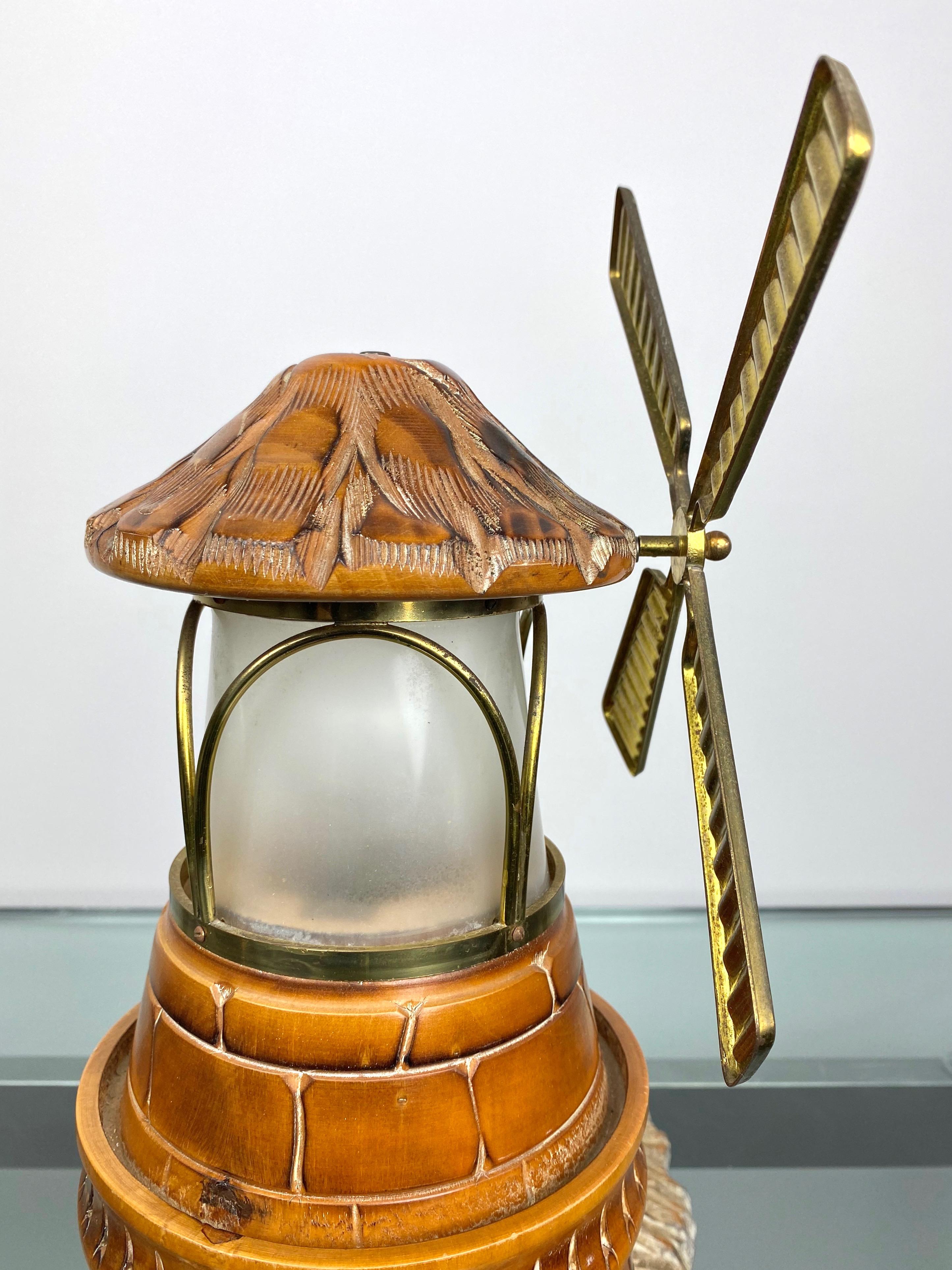 Lampe de table Moulin en bois sculpté à la main Cendrier par Aldo Tura Macabo:: Italie:: années 1960 en vente 5