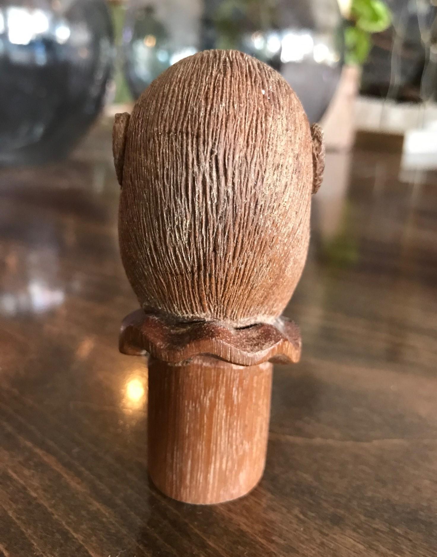 Hand Carved Wood Monkey Cane Walking Stick Handle with Piercing Blue Eyes In Good Condition For Sale In Studio City, CA