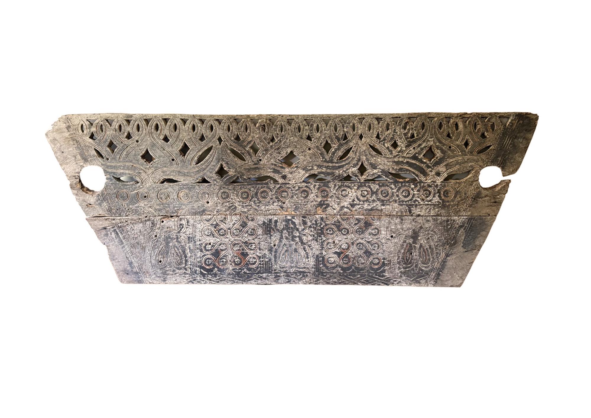 Conjunto de paneles de madera tallada a mano de Toraja, Indonesia, c. 1900 Tribal en venta
