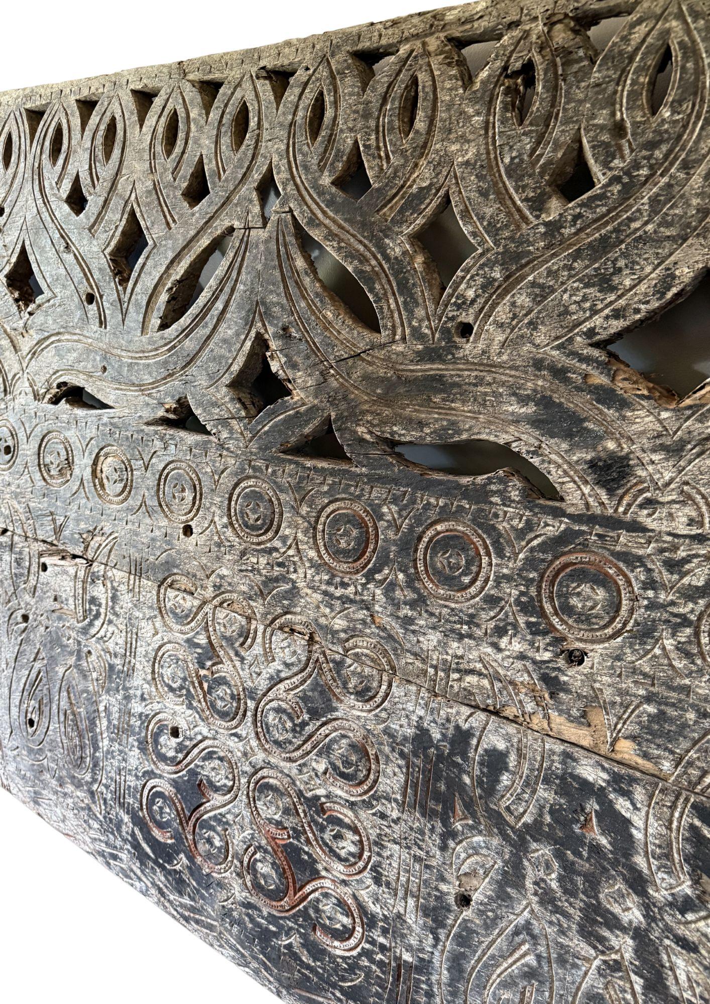 Conjunto de paneles de madera tallada a mano de Toraja, Indonesia, c. 1900 Madera en venta