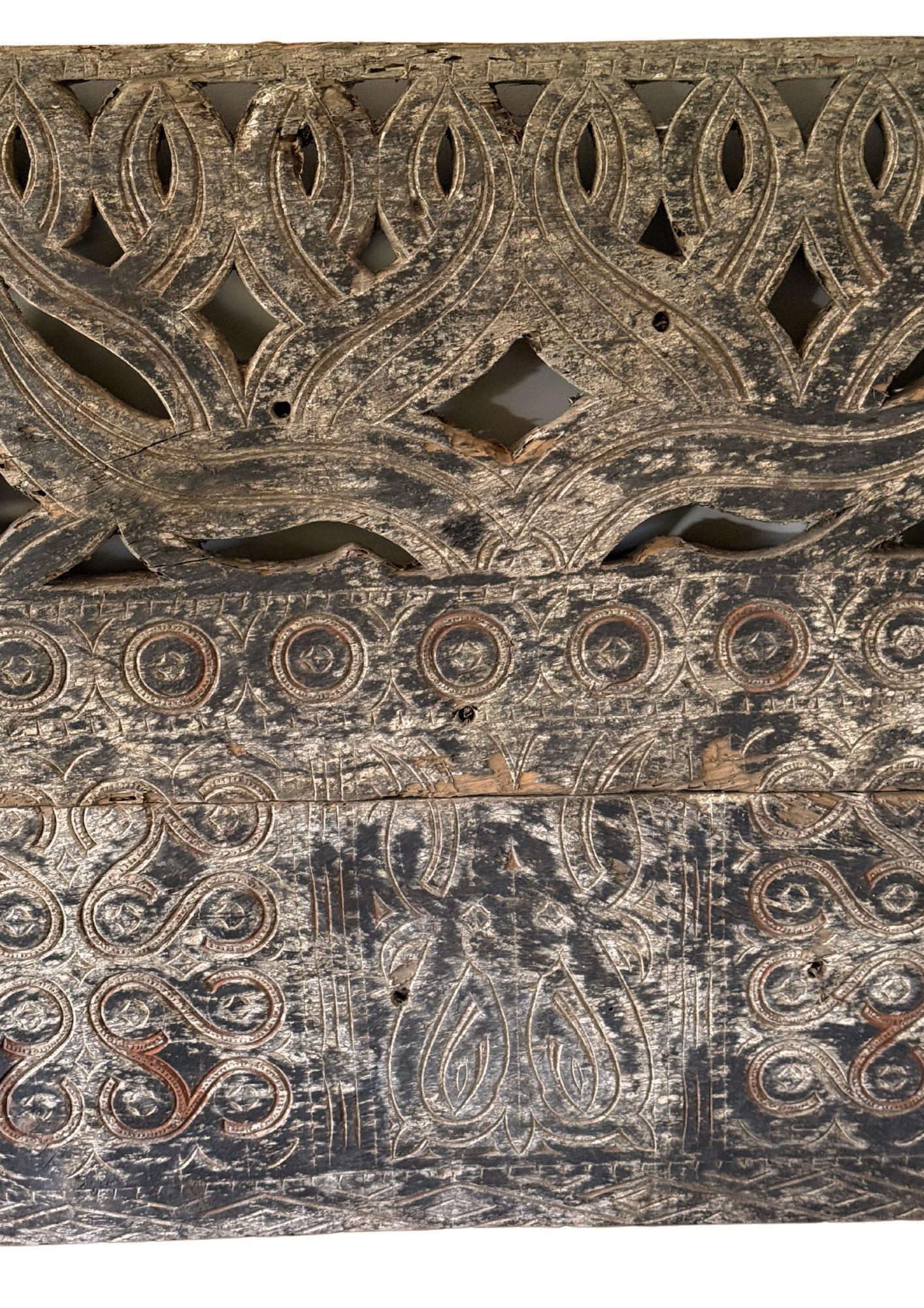 Conjunto de paneles de madera tallada a mano de Toraja, Indonesia, c. 1900 en venta 1