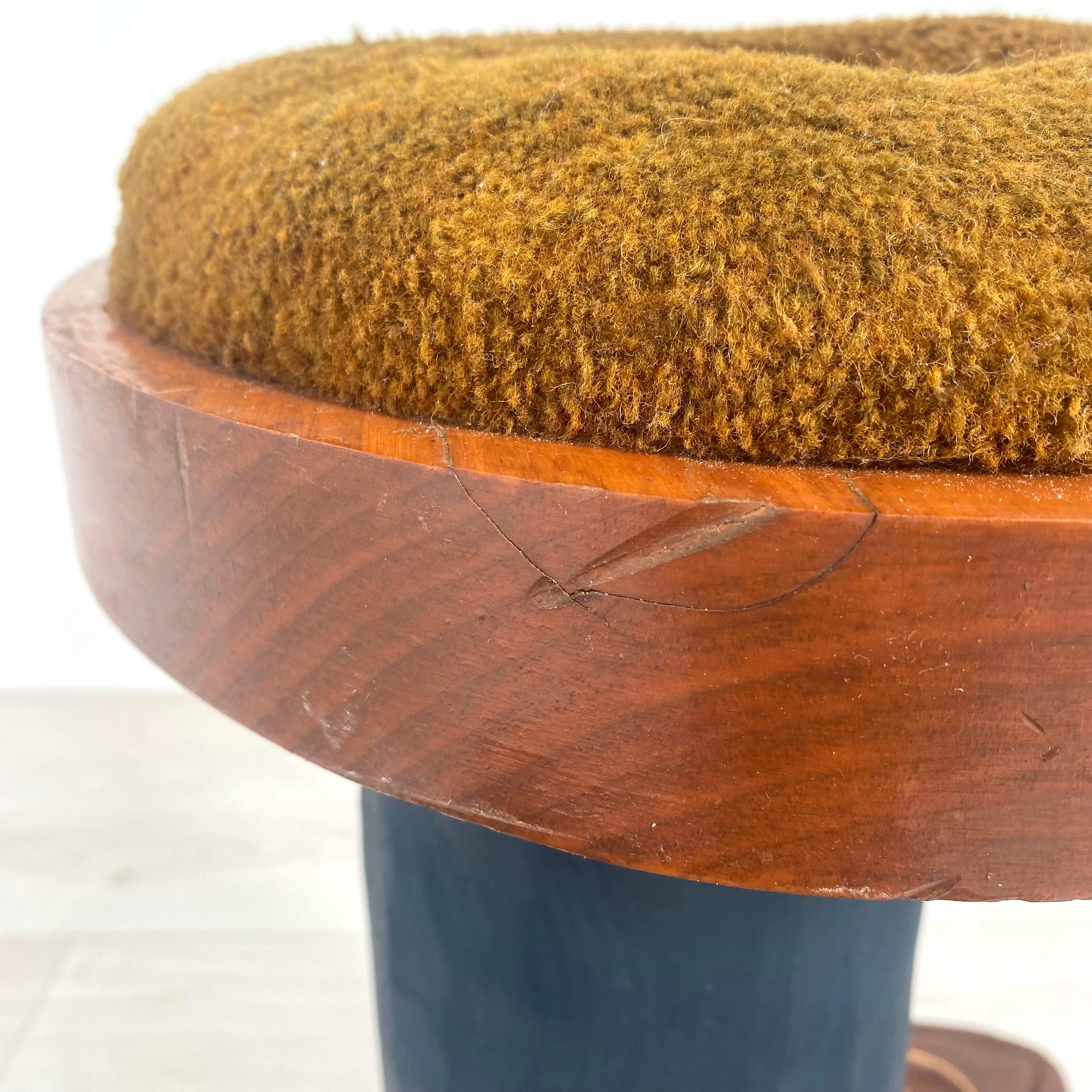 Taburete Pop Art de madera tallada a mano, años 70 EE.UU. en venta 9