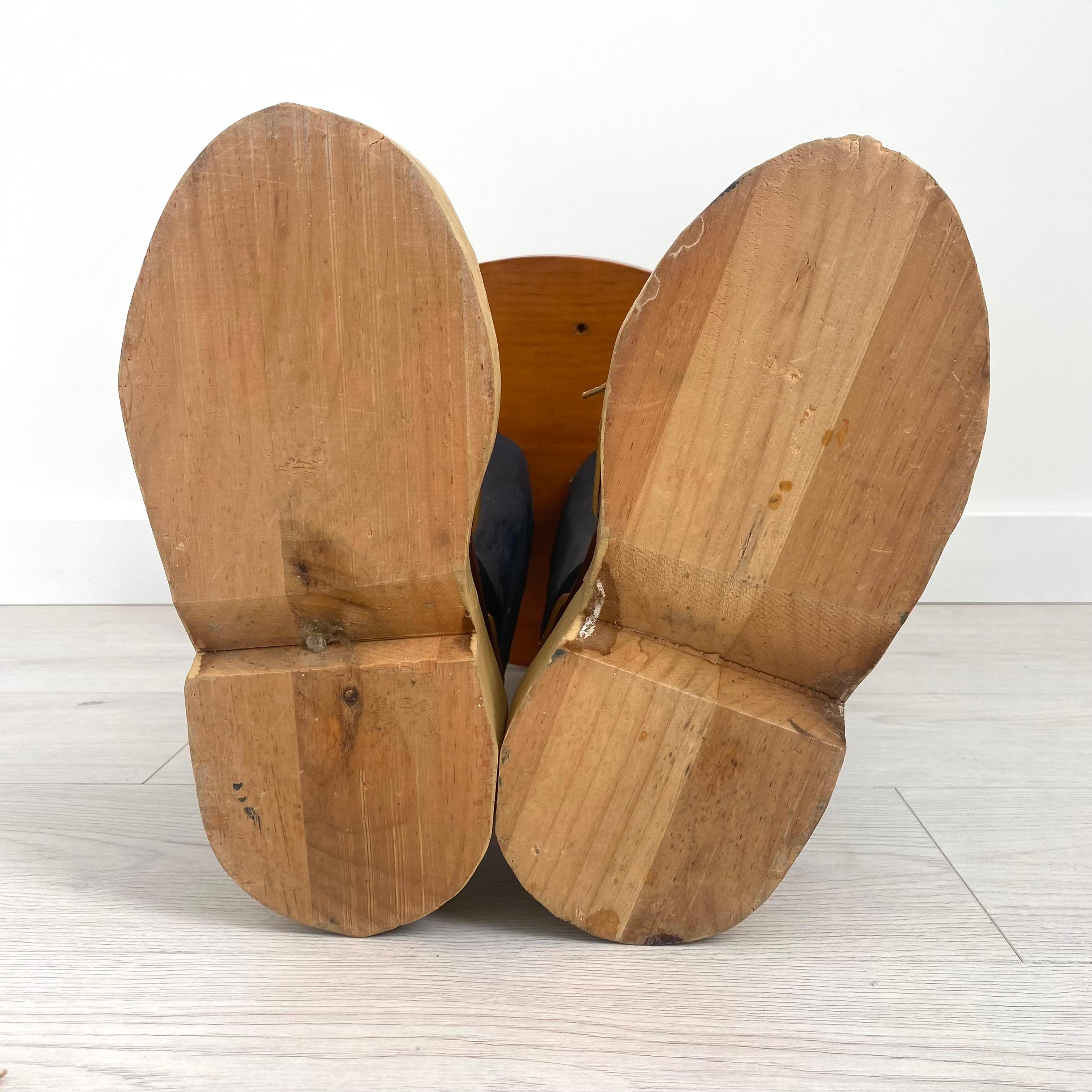 Taburete Pop Art de madera tallada a mano, años 70 EE.UU. en venta 10
