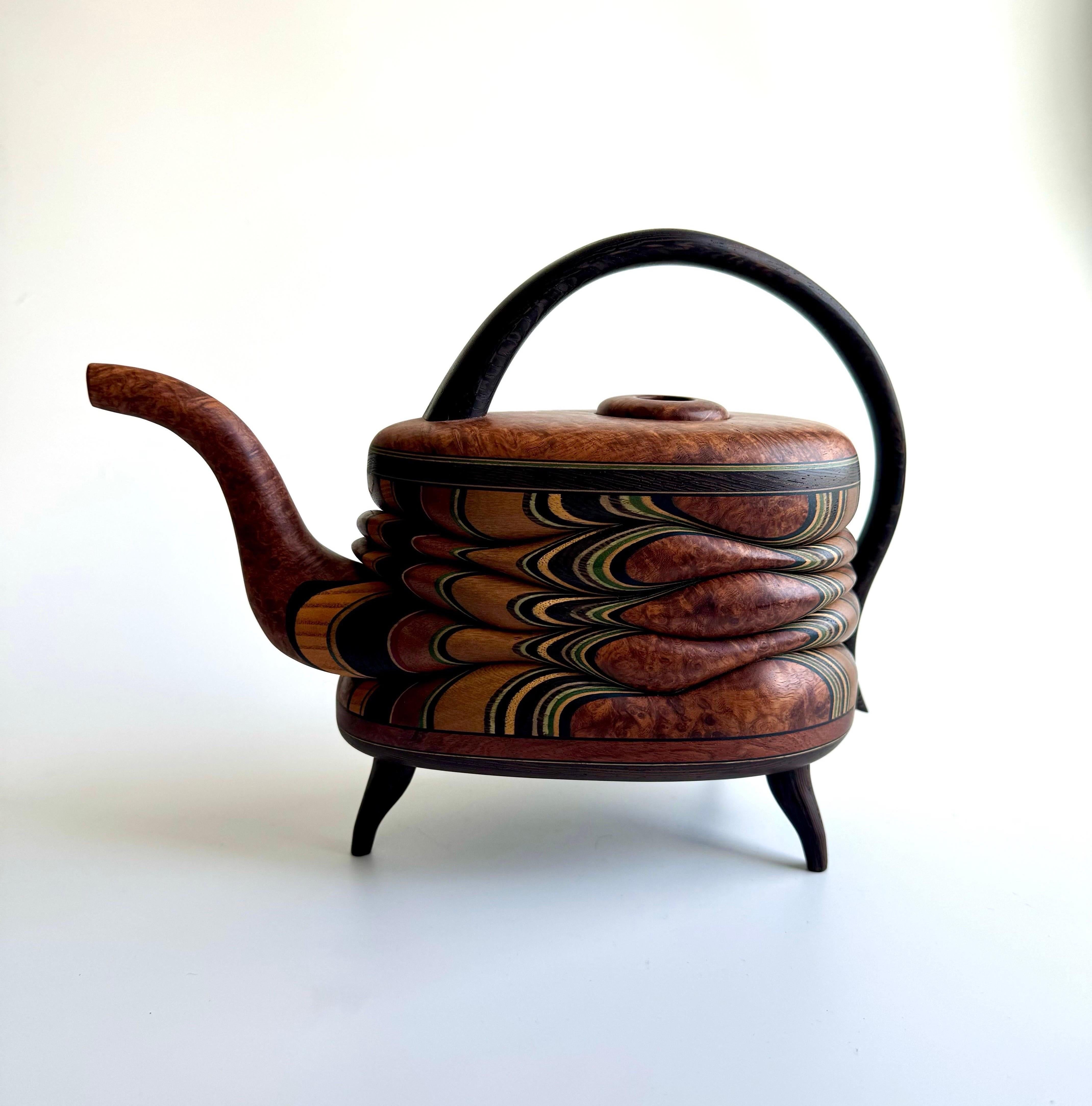 Handgeschnitzte Teekanne aus Holz von Terry Evans  (Organische Moderne) im Angebot