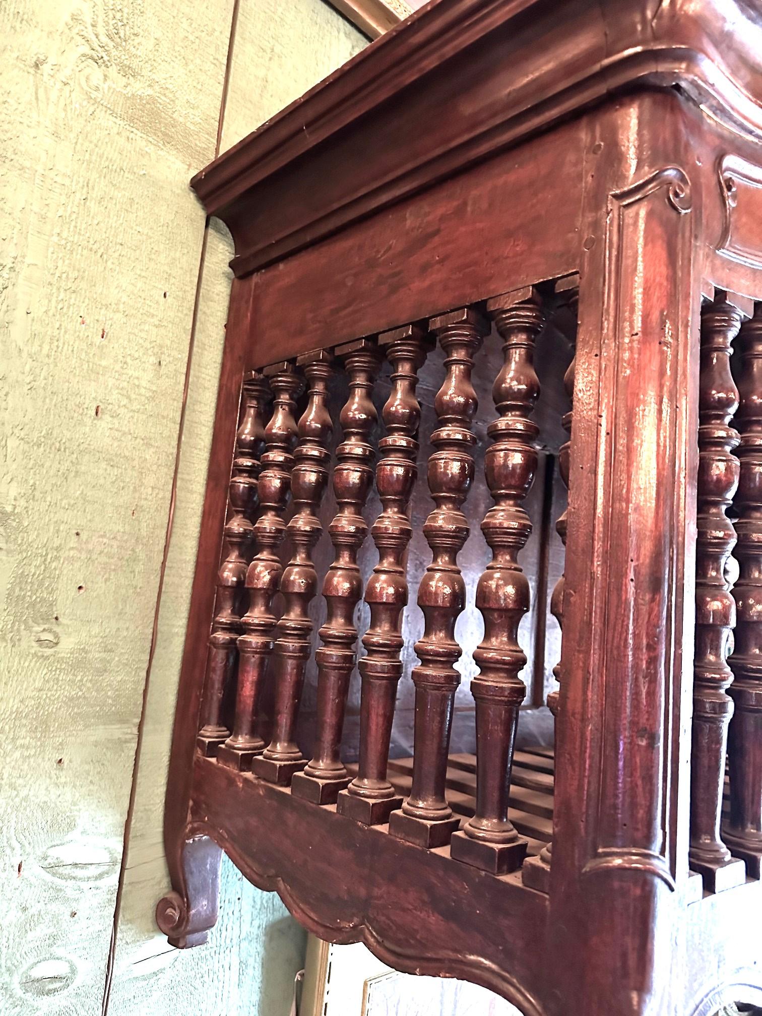 Armario Panettiere de Madera de Nogal Tallada a Mano Armario de Pared Panera Rústica en venta 9