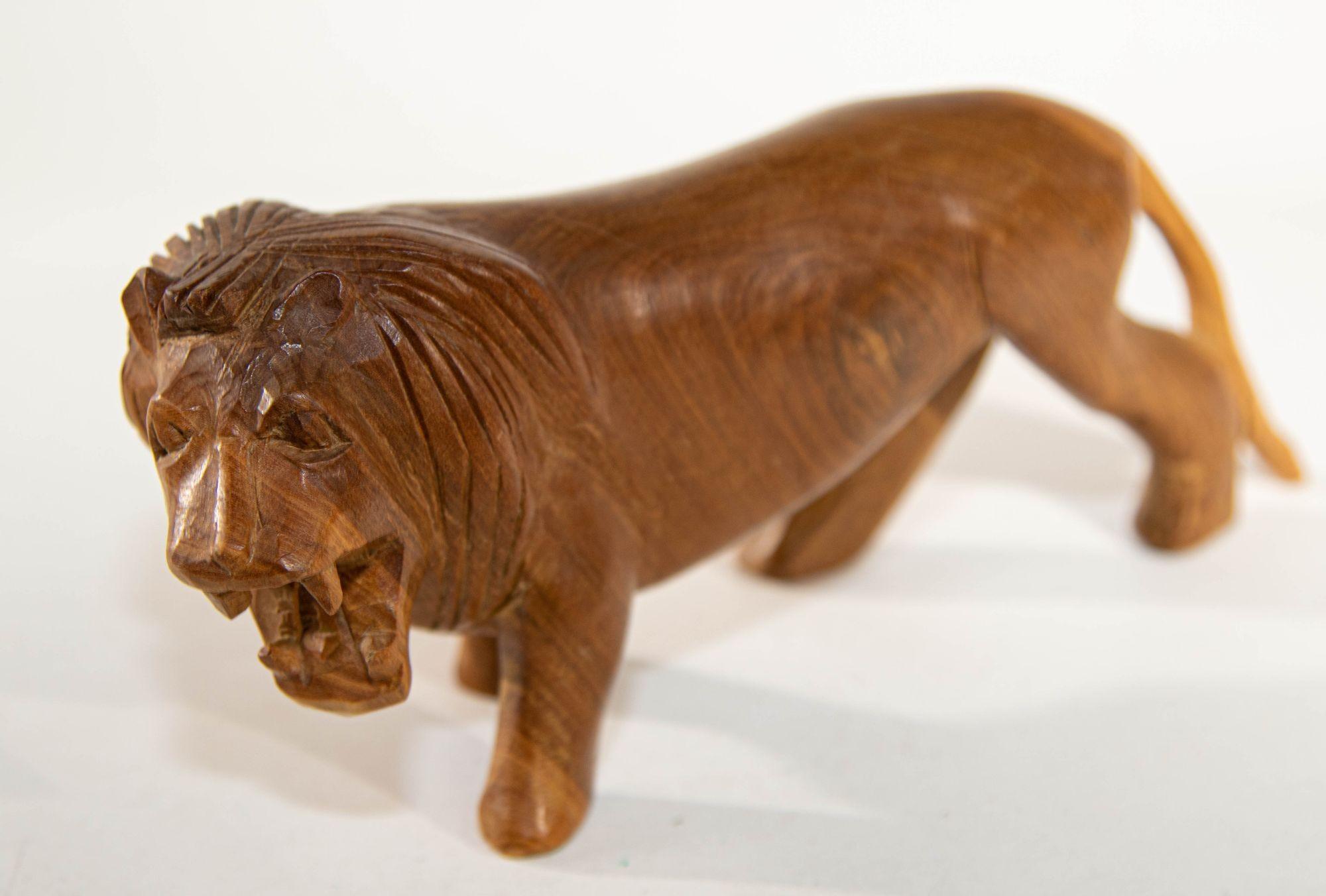 Hand Carved Wooden African Lion Figurine Kenya, 1970s 4