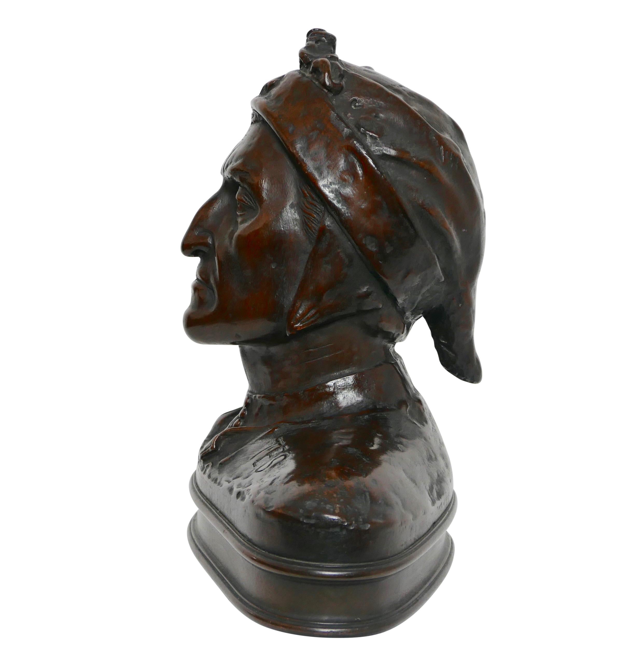 Hand Carved Wooden Bust Sculpture of Dantes, Early 20th Century 6