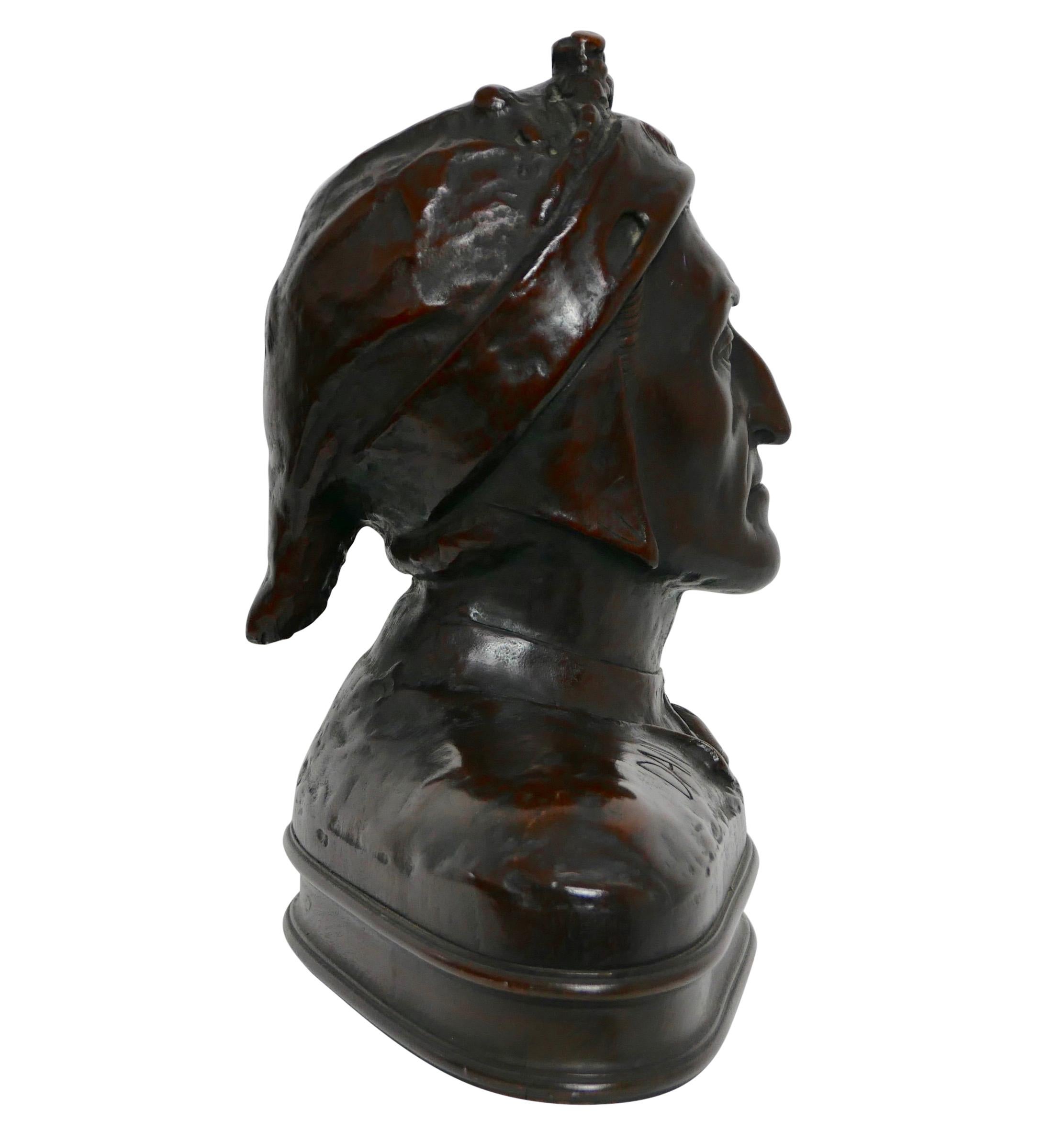 Hand Carved Wooden Bust Sculpture of Dantes, Early 20th Century 2