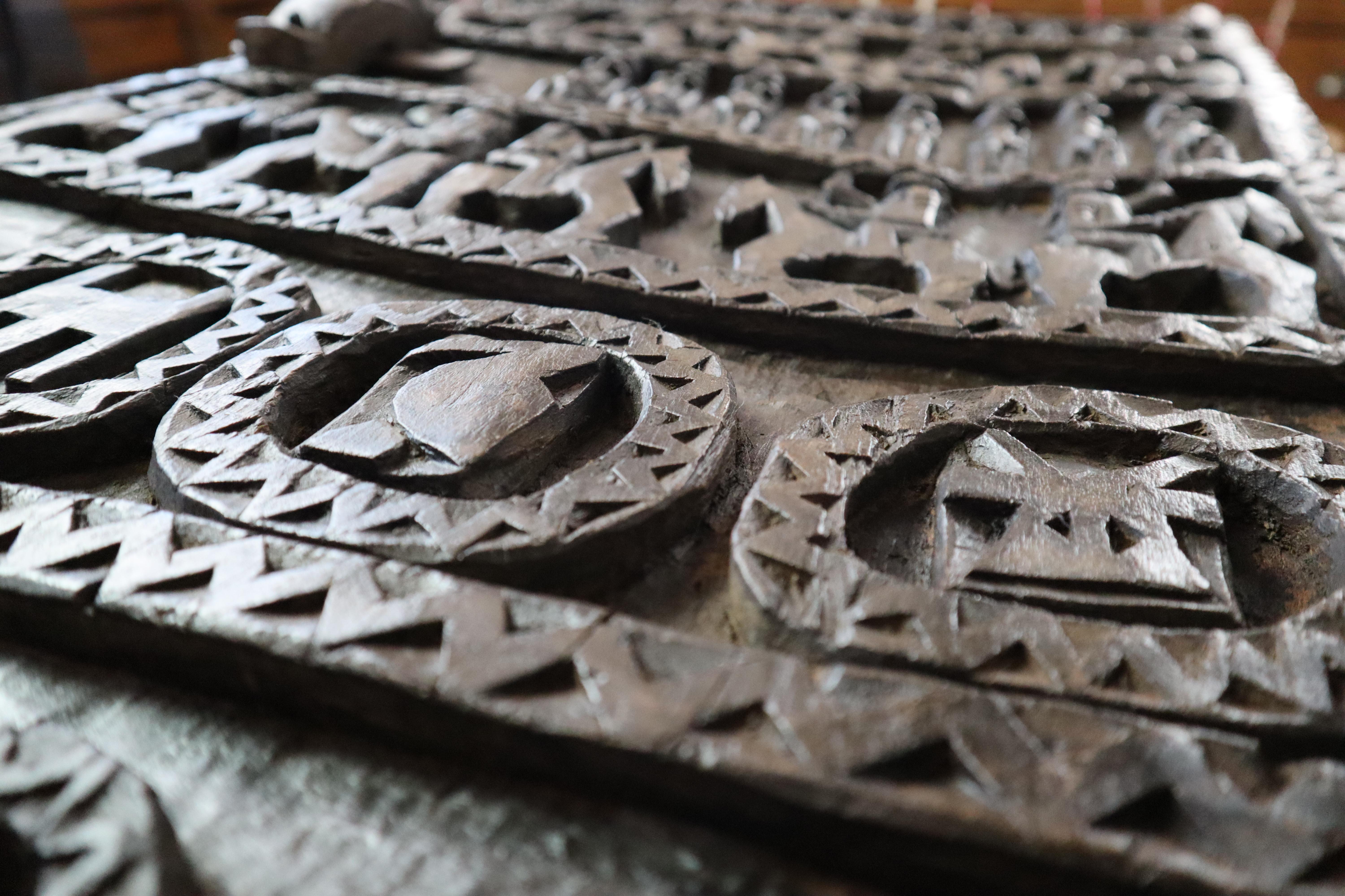 Malian Hand Carved Wooden Door from the Dogon Tribe in Mali, Afrika