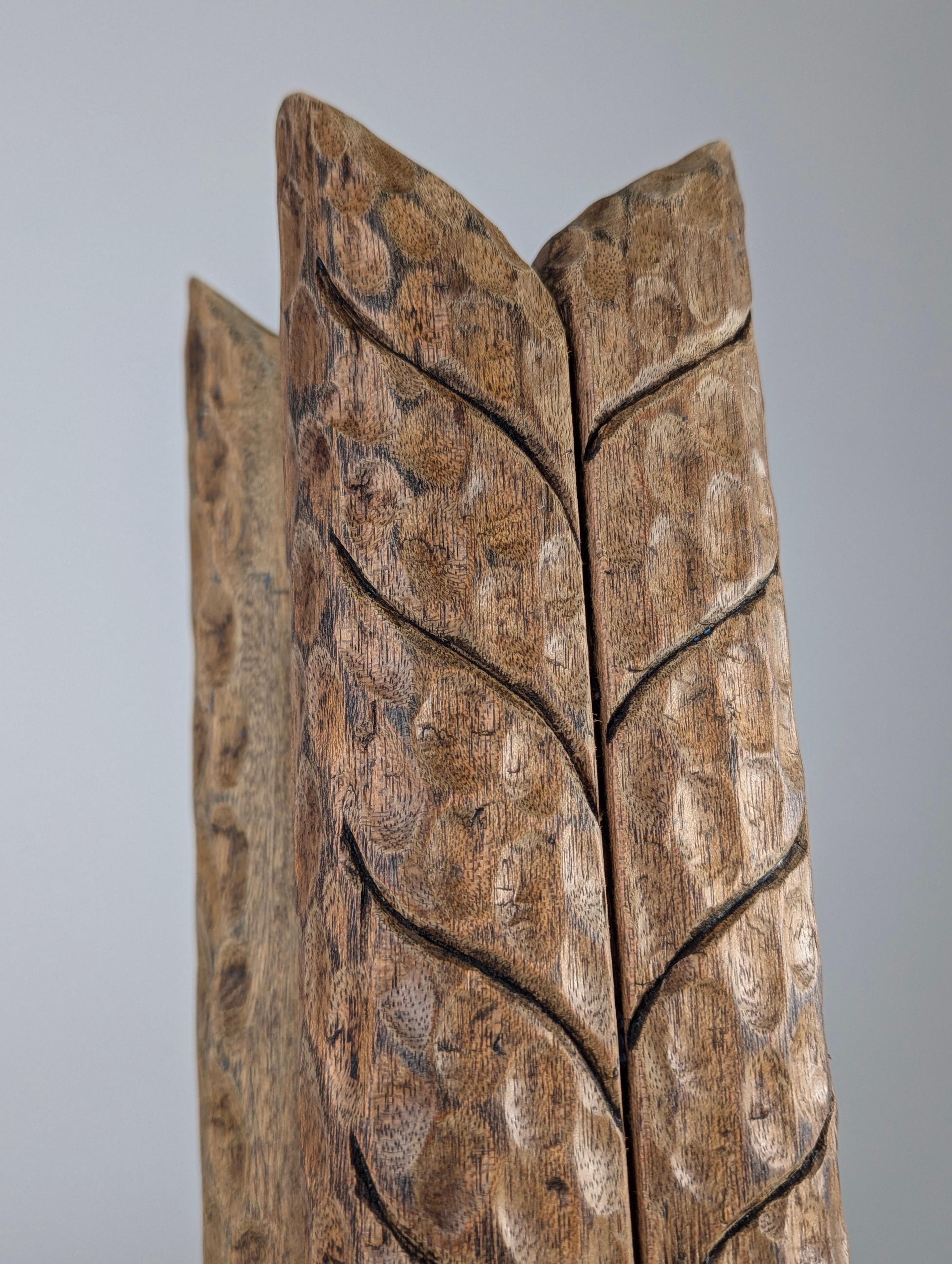 Hand-carved Wooden Double Door Handle with Wheat Spike Design, 1900s In Good Condition For Sale In Benalmadena, ES