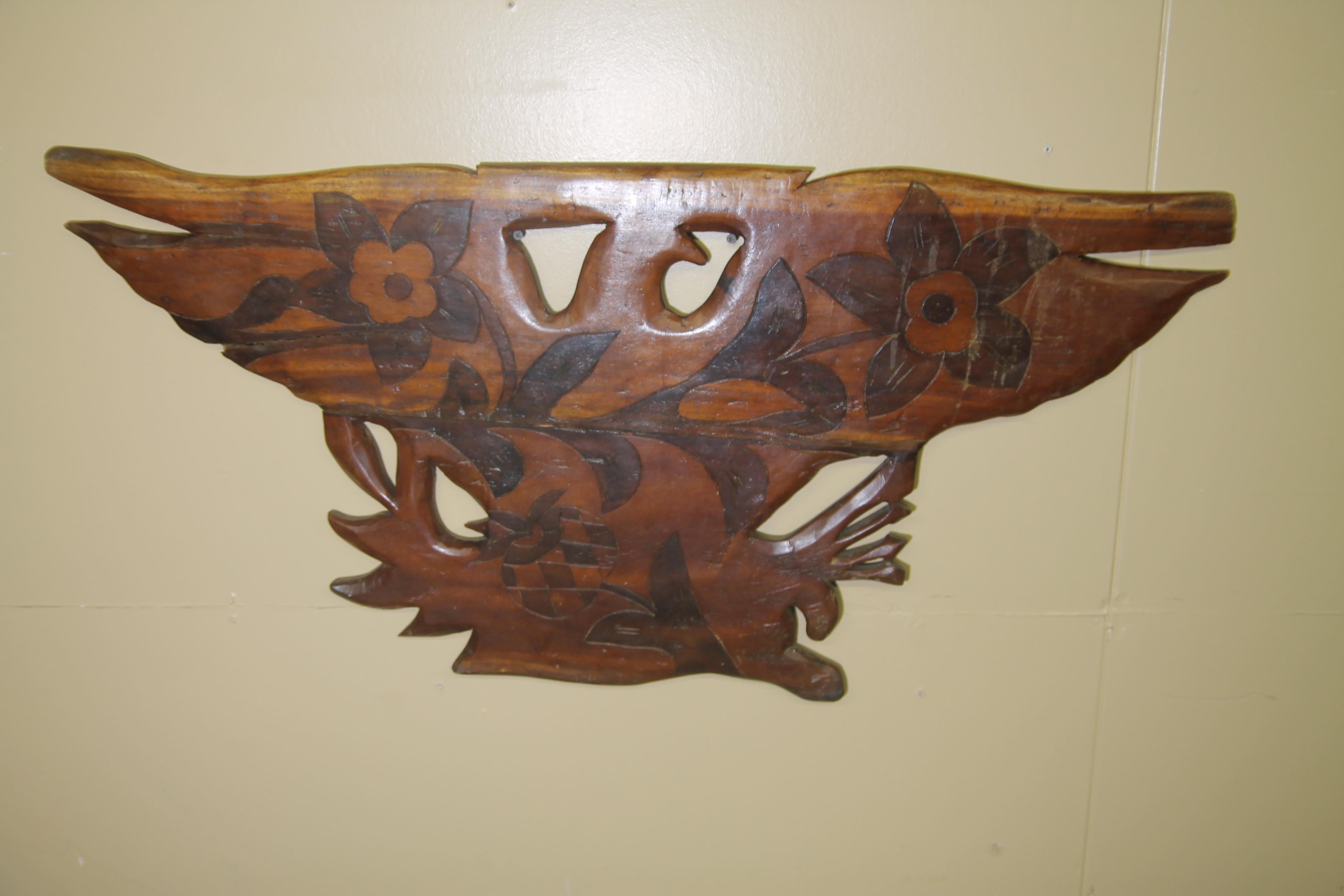 Great vintage hand carved Eagle. Piece is carved both front and back. This piece is even better in person.