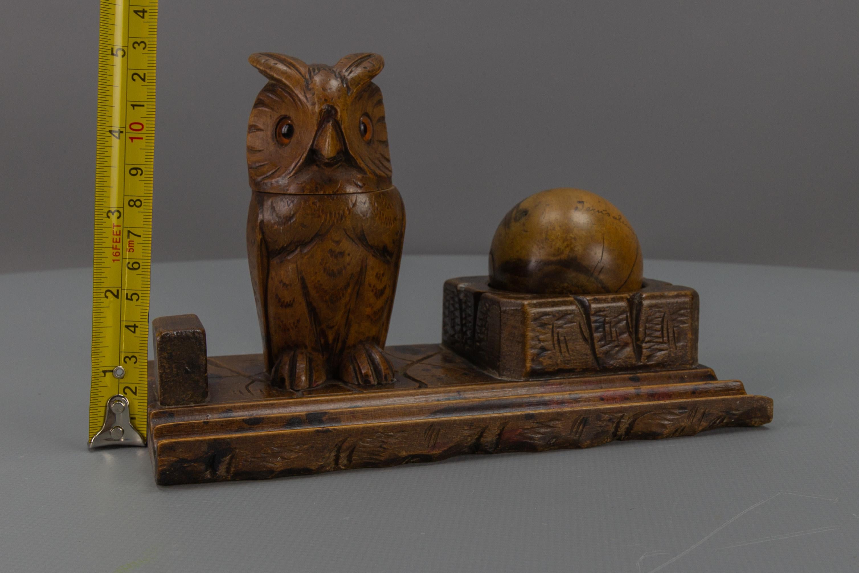 Hand-Carved Wooden Inkwell or Pen Stand with Owl Figure, 1920s For Sale 11