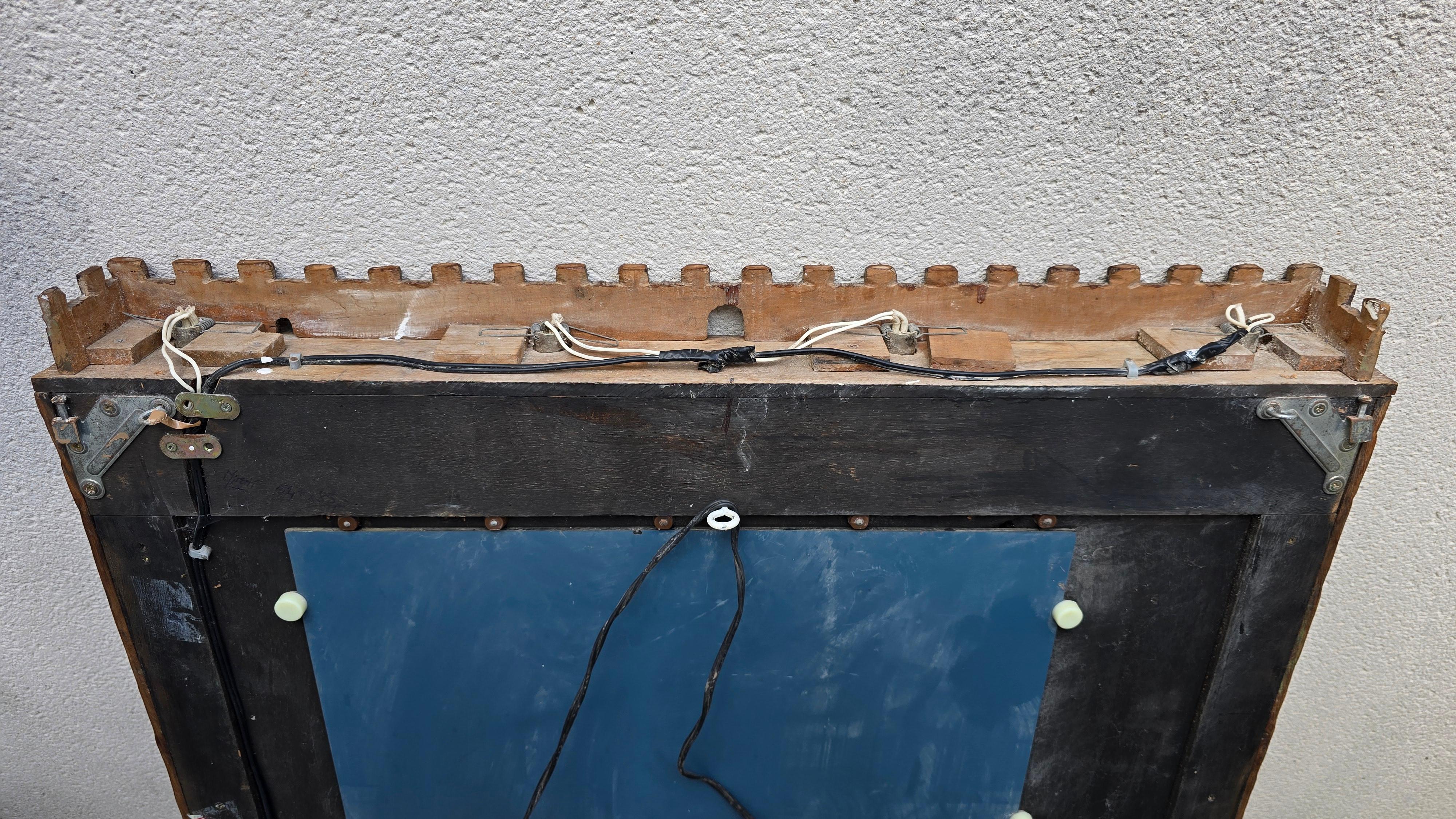 Specchio in legno intagliato a mano con motivi dell'oceano in vendita 11