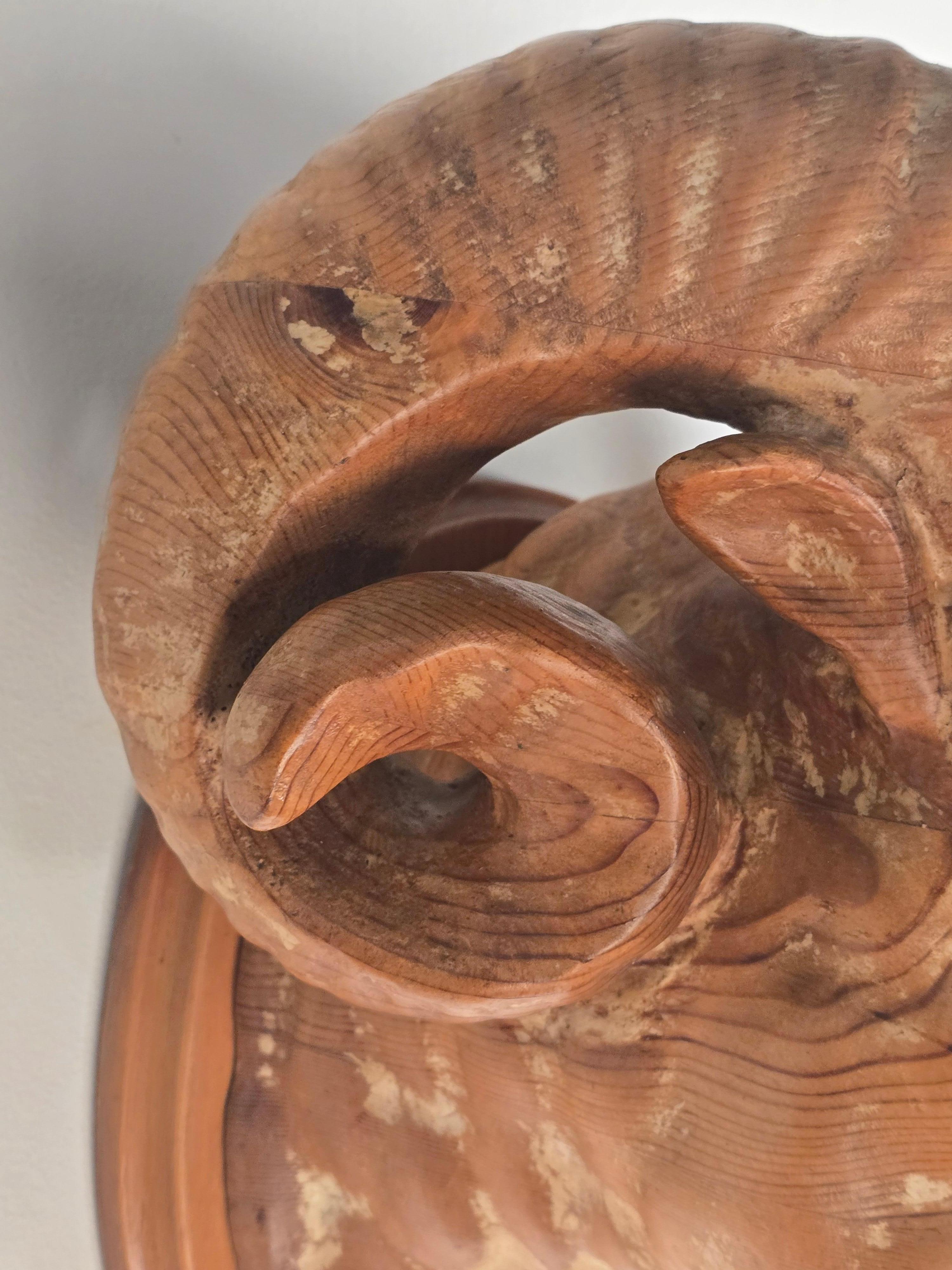 Fin du 20e siècle Support mural à tête de bélier en bois sculpté à la main par Sarreid, Espagne, années 1970 en vente