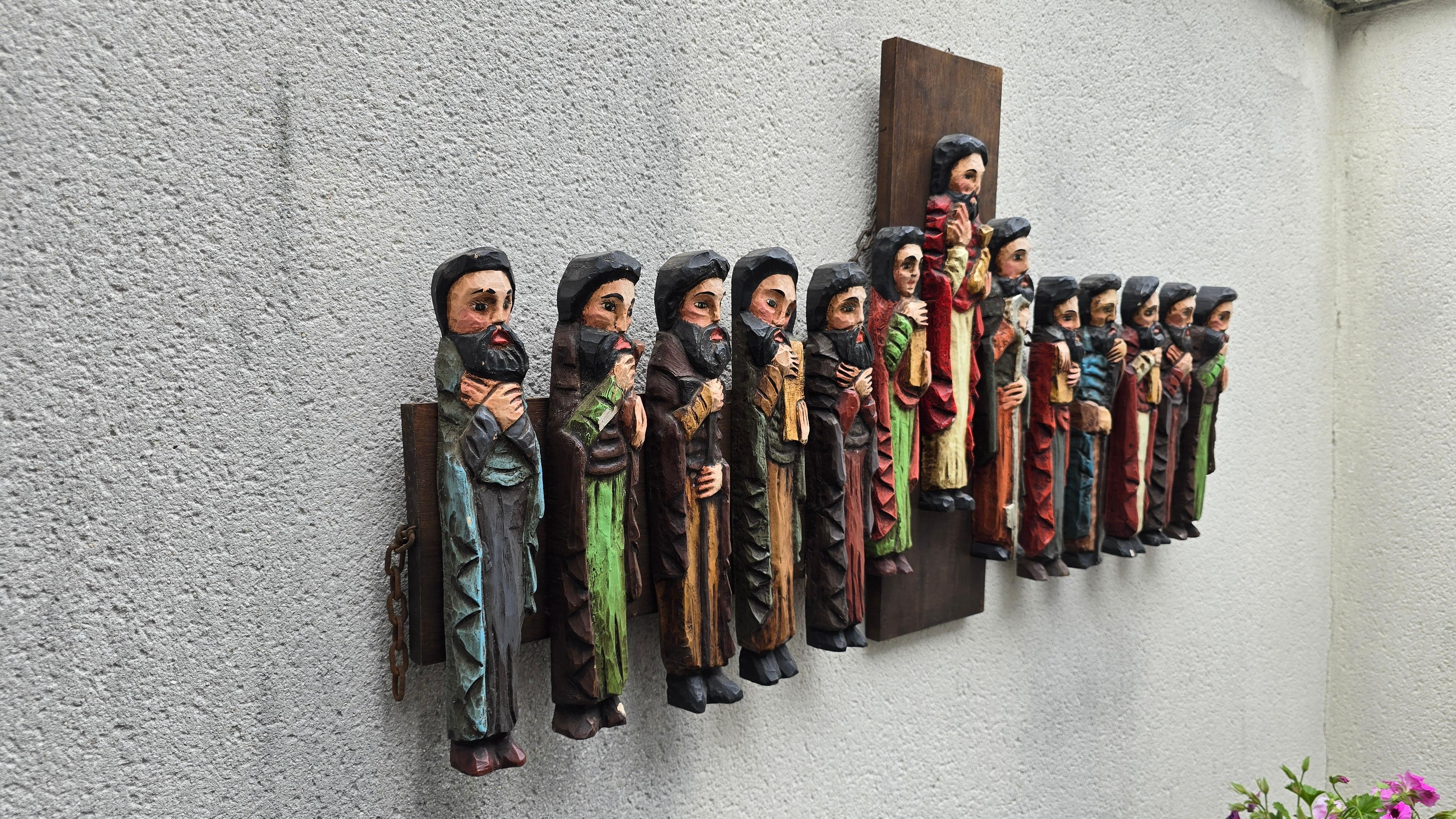 Relief en bois sculpté à la main Cène en vente 3