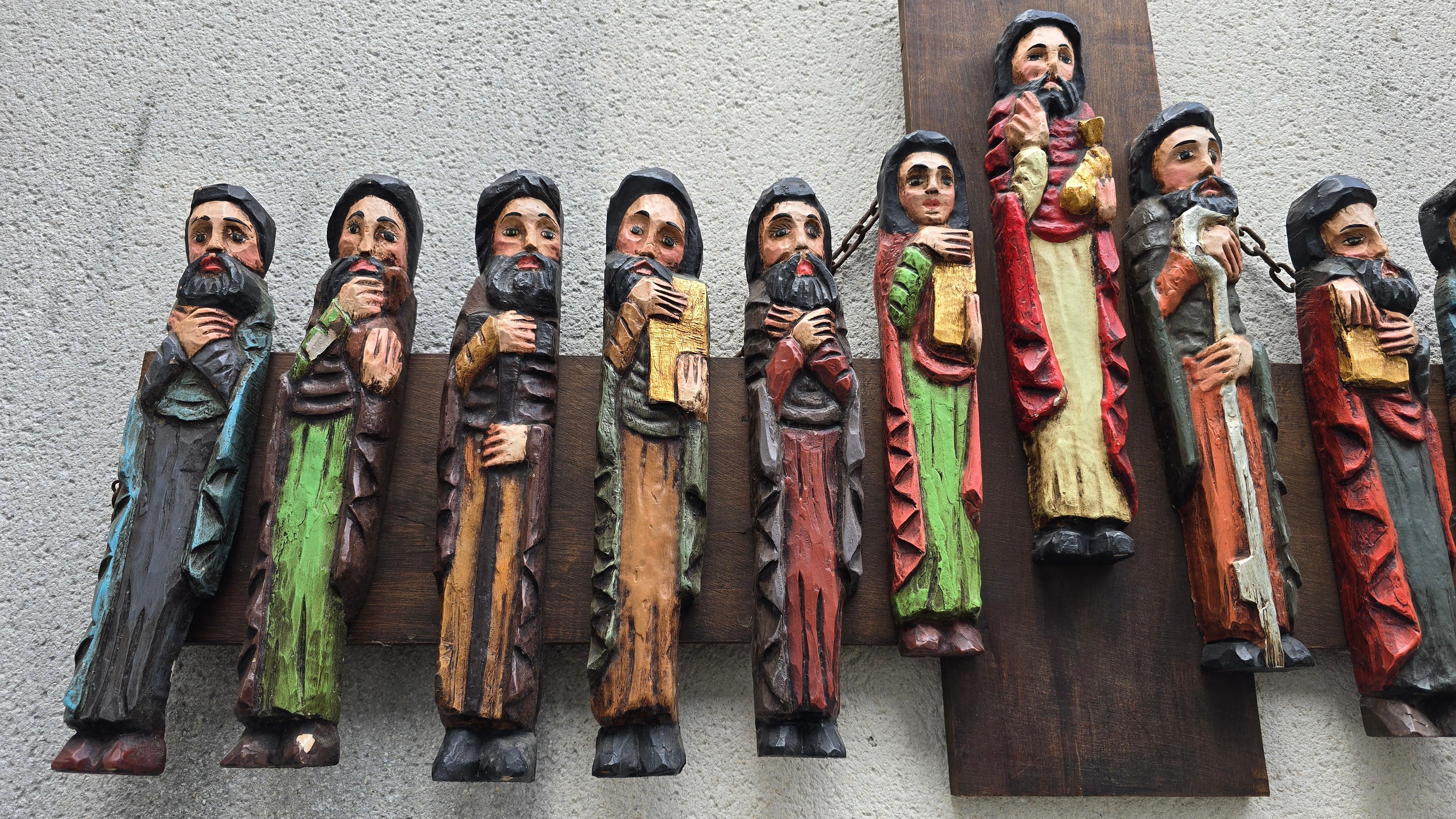 Relief en bois sculpté à la main Cène en vente 1