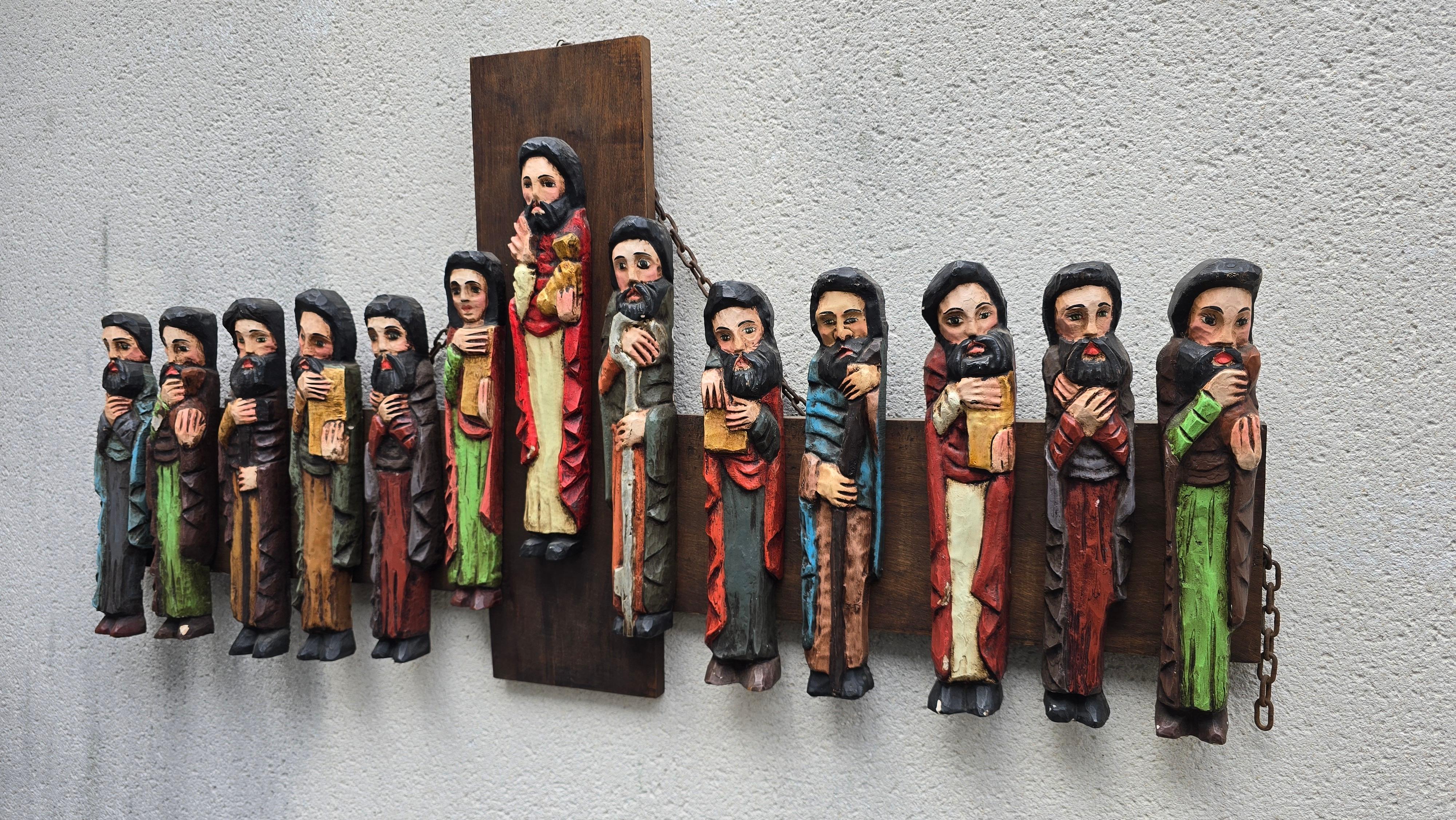 Relief en bois sculpté à la main Cène en vente 2