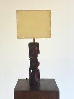 Lampe de table sculpturale en bois sculptée à la main par Gianni Pinna