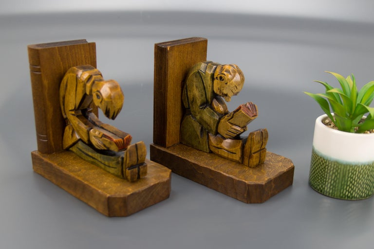 Hand Carved Wooden Sculpture Bookends Two Reading Men For Sale 2