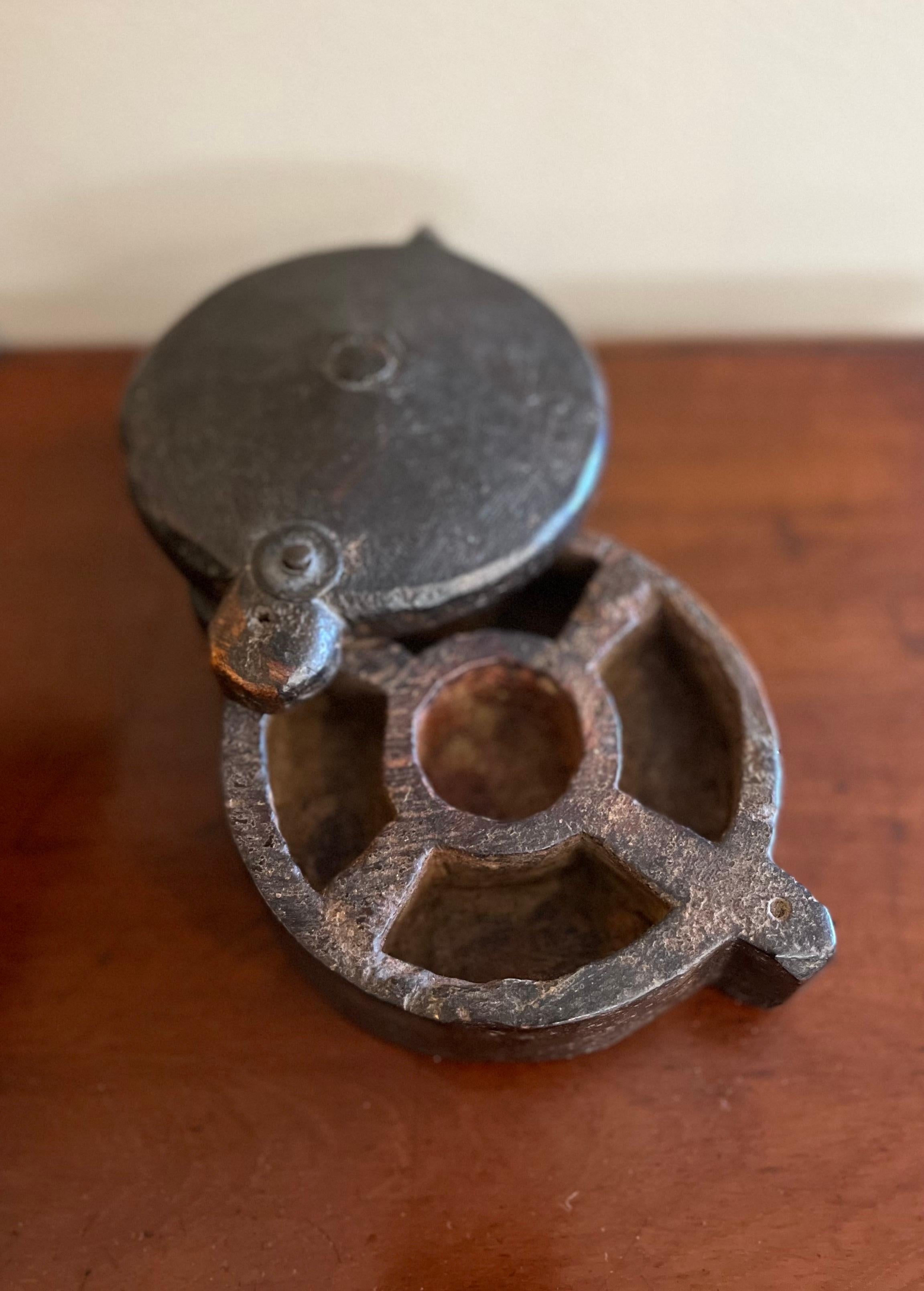 Hand-Carved Wooden Spice Box In Good Condition In Los Angeles, CA