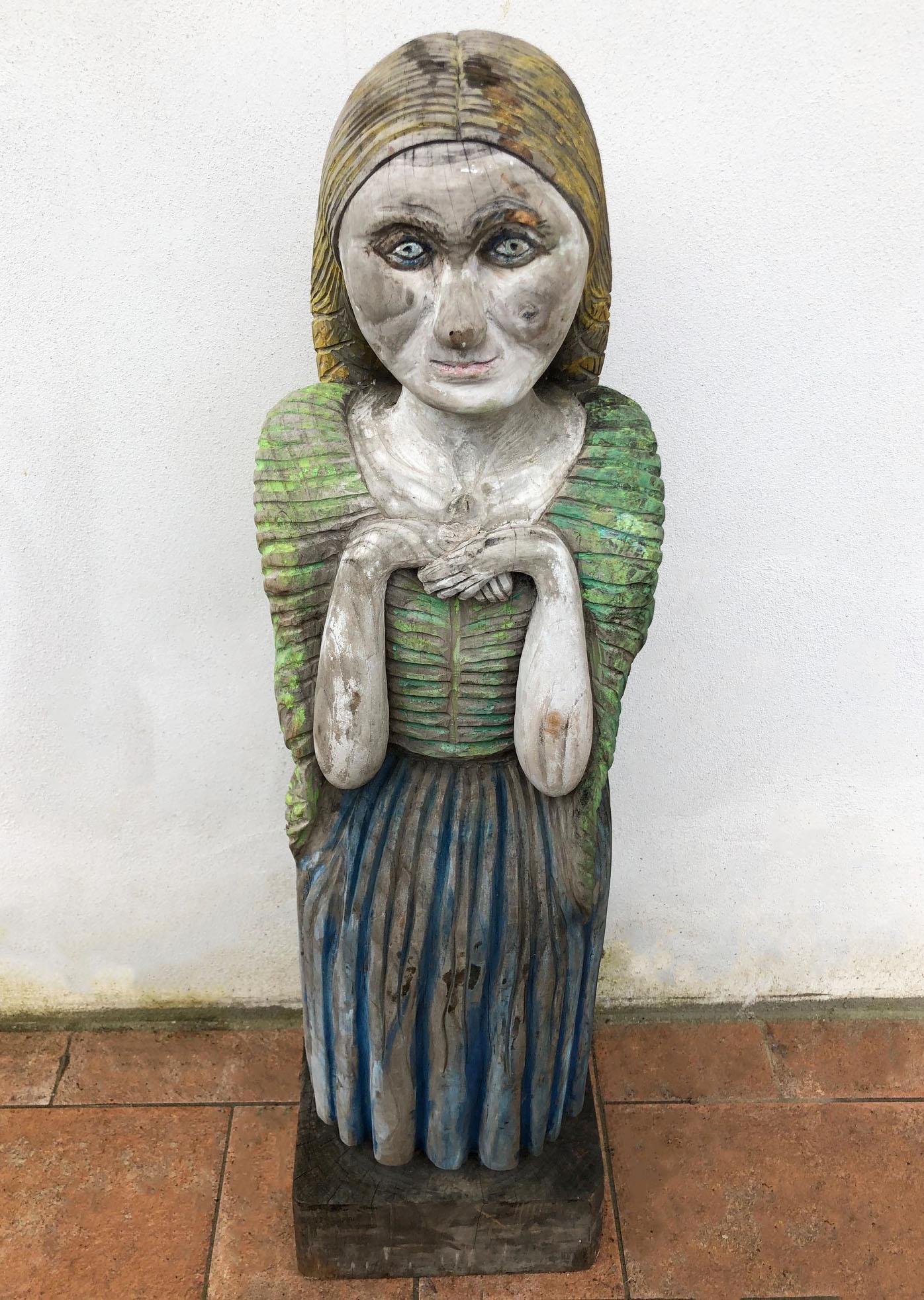 Hand carved wooden statue from 1967, original painting, unique piece.
Italian folk
Author Pietro Pamio.
The transport quote for the USA and Canada is customized according to the destination, make the request with zip code and city.