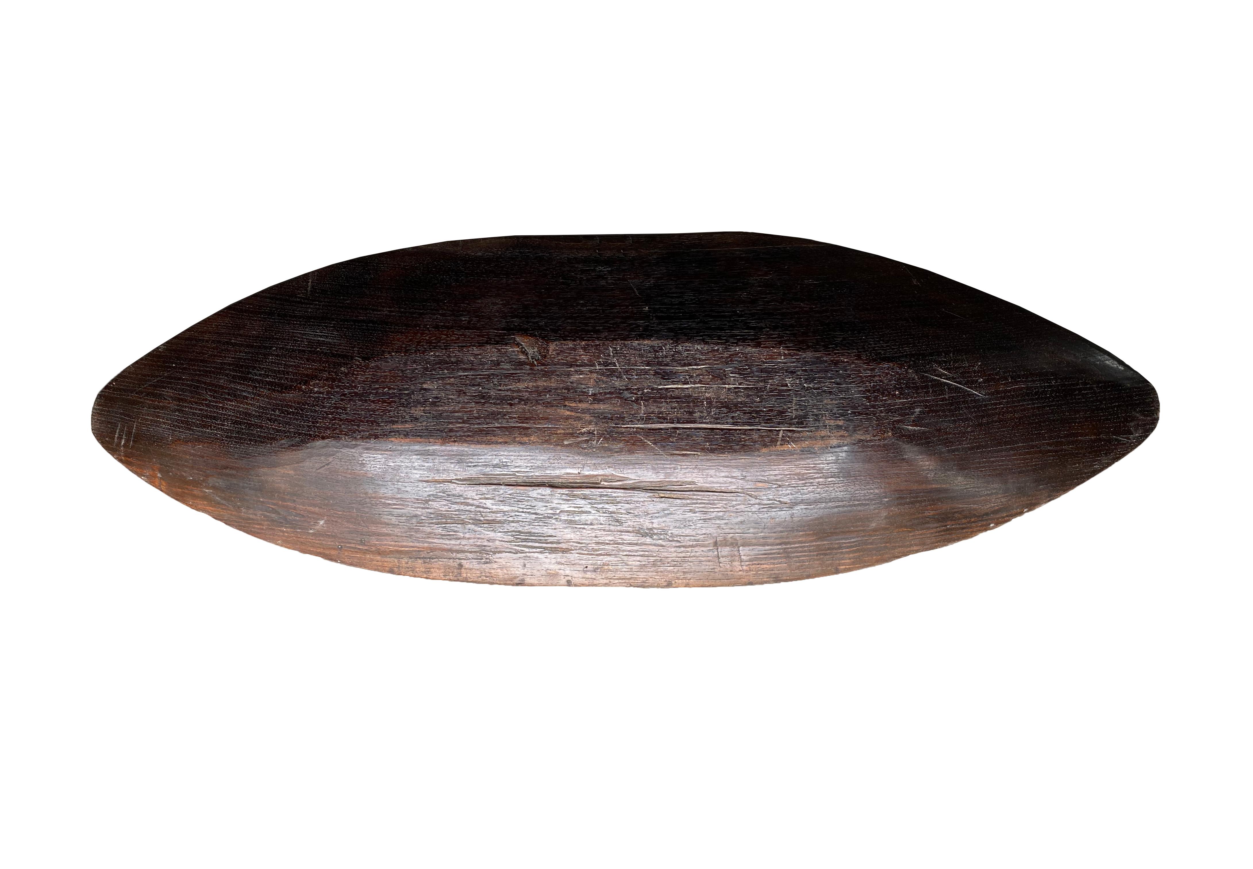 Hand-Carved Wooden Tray from the Mentawai Tribe of Indonesia, Mid-20th Century  2