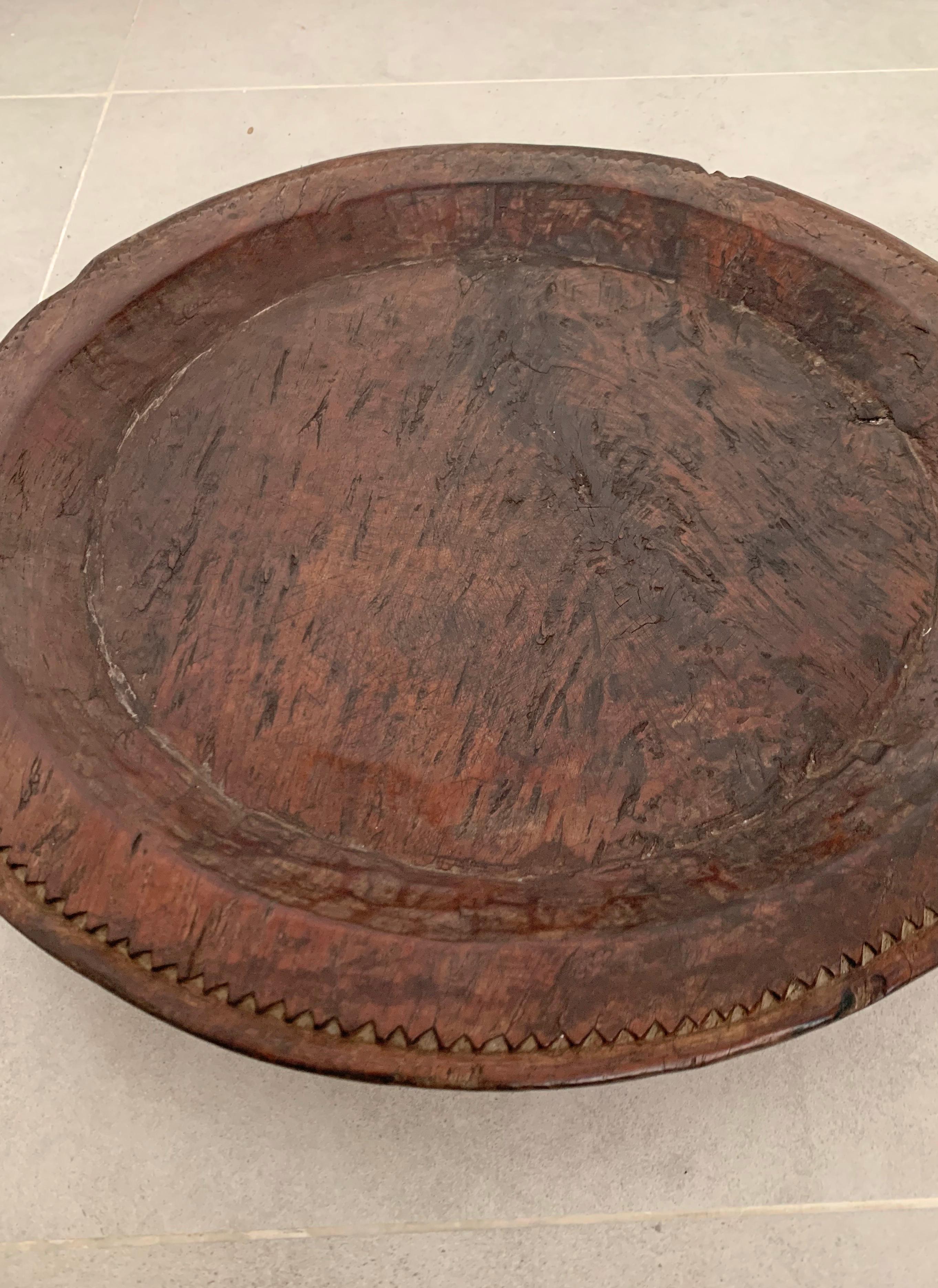 Other Hand-Carved Wooden Tribal Tray / Bowl from the Nias Island, Indonesia For Sale