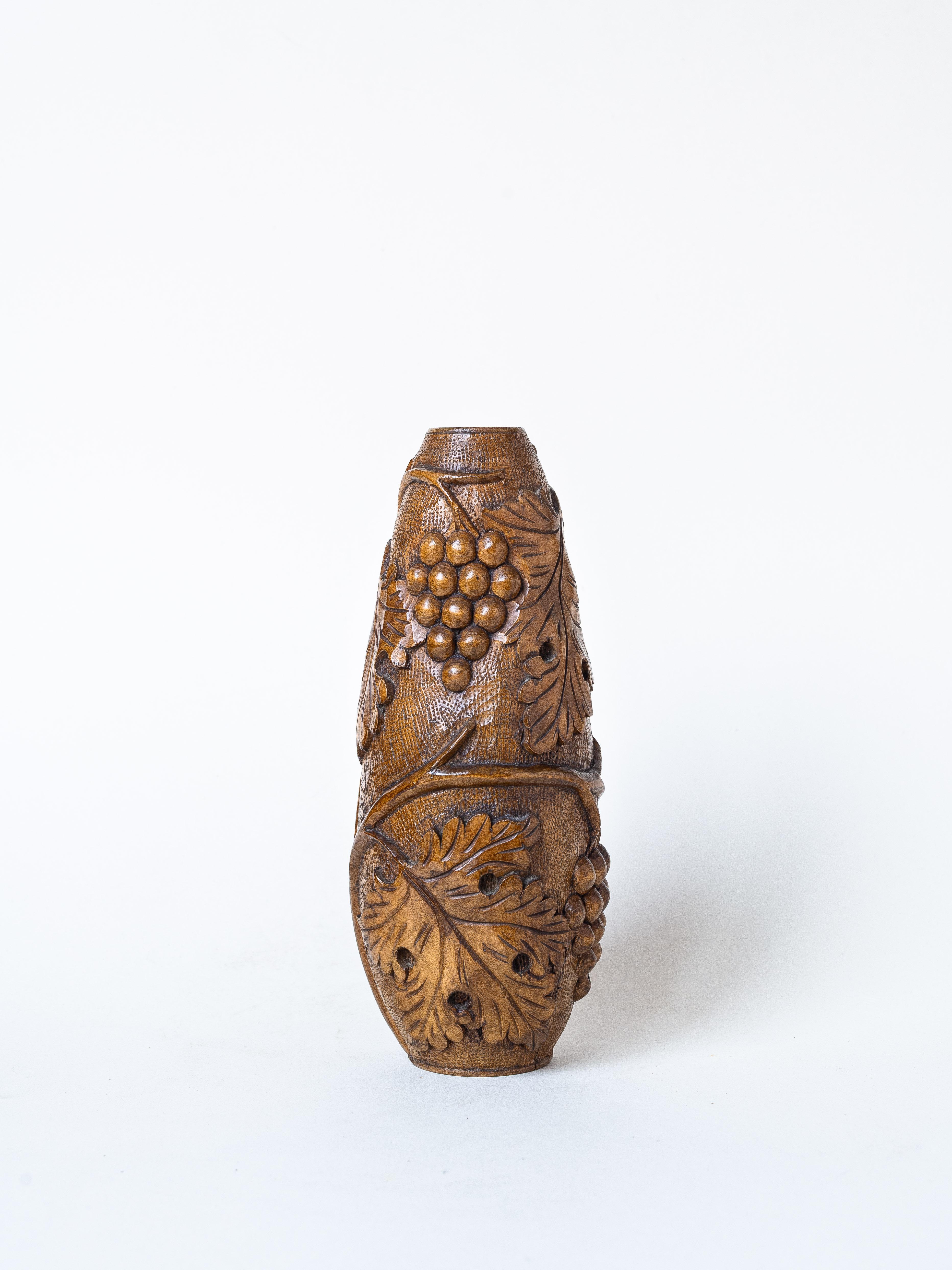 Hand-Carved Wooden Vase, Grapes and Leaves pattern, France 1960s For Sale 2
