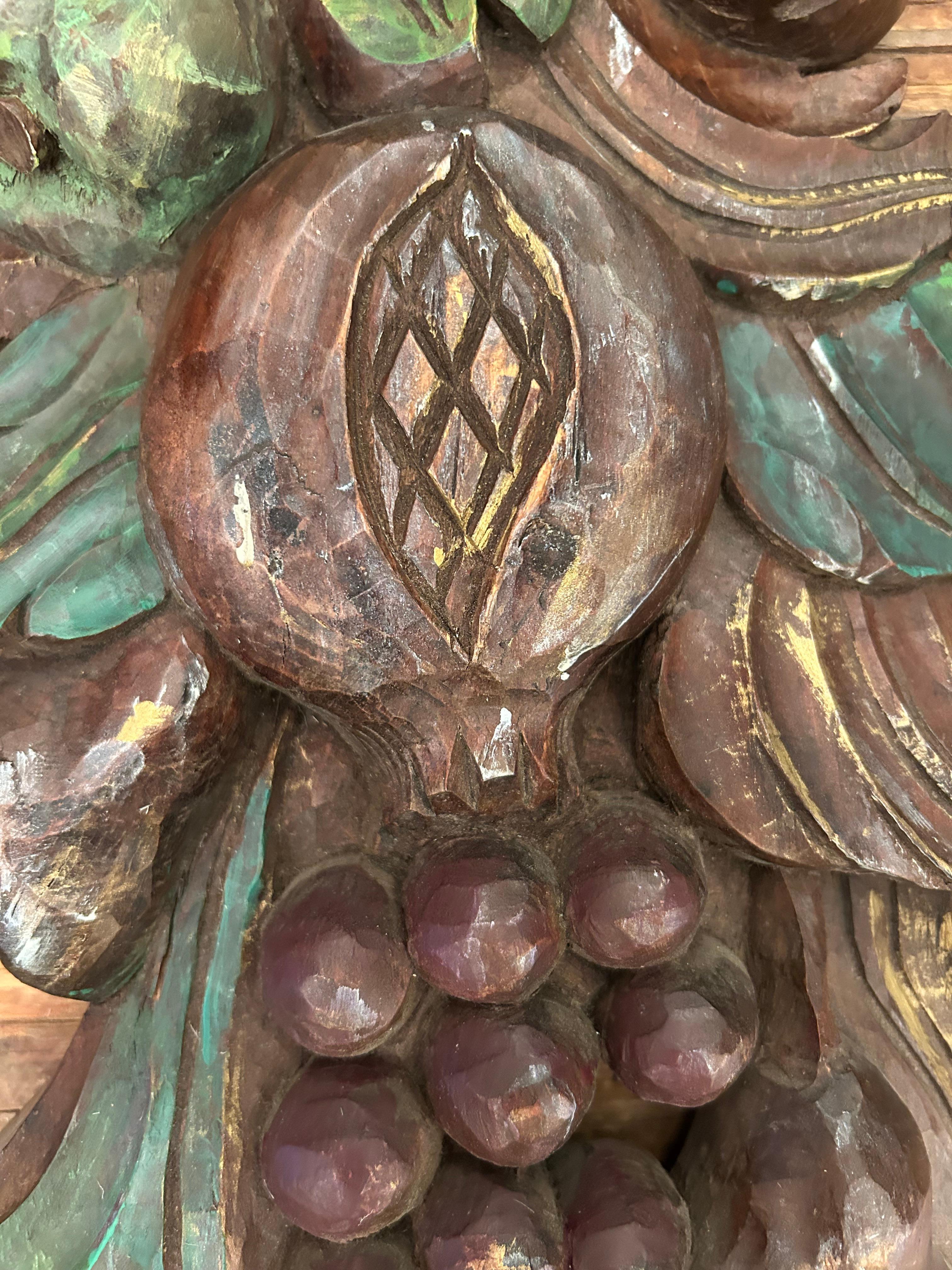 Handgeschnitzte Vintage-Wandständer aus Holz, Vintage-Kunstskulptur im Zustand „Gut“ im Angebot in Hopewell, NJ