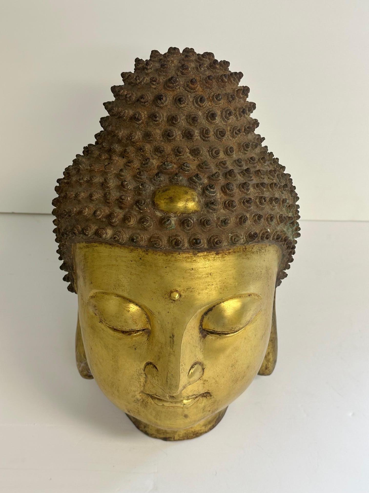 Hand gegossen Messing Thai Buddha Kopf Skulptur (Thailändisch) im Angebot