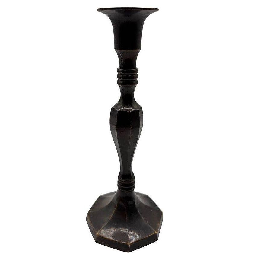 Américain Porte-bougies en bronze moulé à la main avec abat-jour réticulé percé en métal argenté en vente