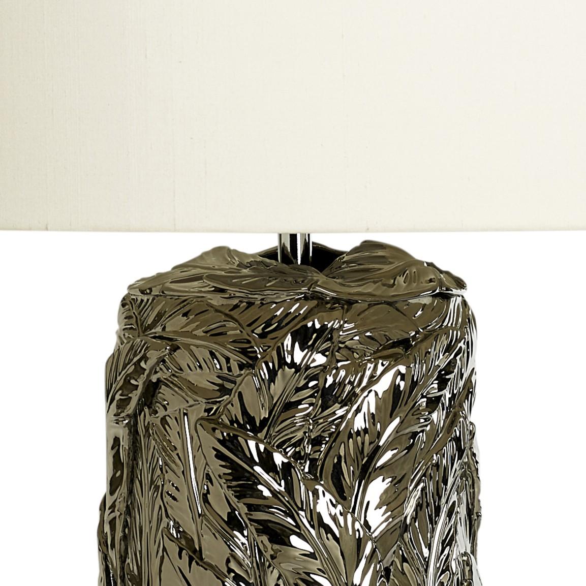 Lámpara de mesa de cerámica fundida a mano Jungle Leaf en esmalte Platinum líquido real en Nuevo estado para la venta en London, GB