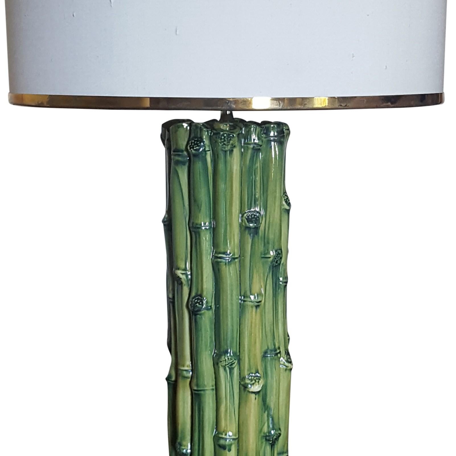 Lampada da tavolo Bamboo a cilindro alto in ceramica fusa a mano con smalto verde dipinto a mano in vendita 4