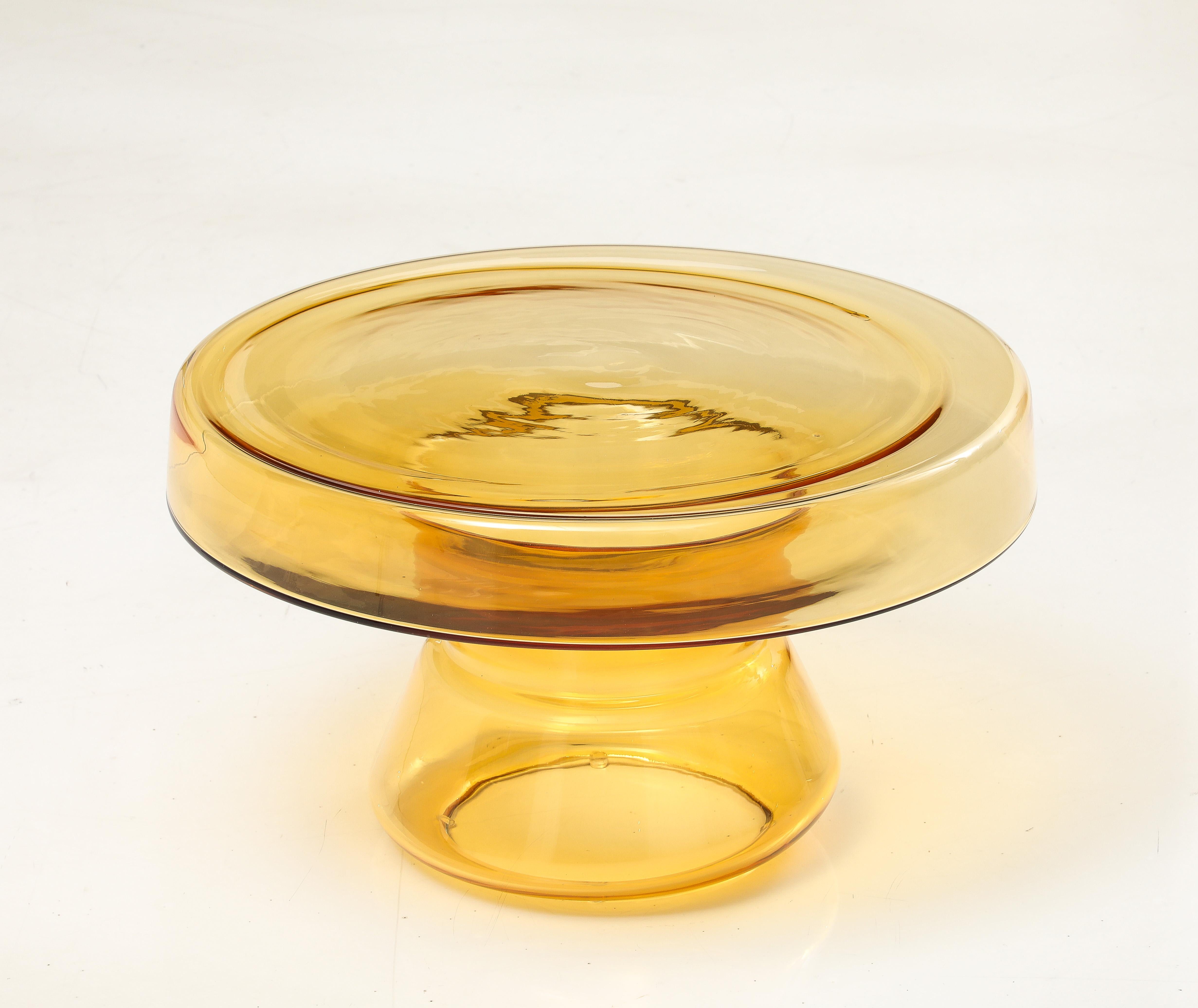 Handgegossener runder Bernstein-Gold Murano Glas Beistelltisch, Italien, 21 