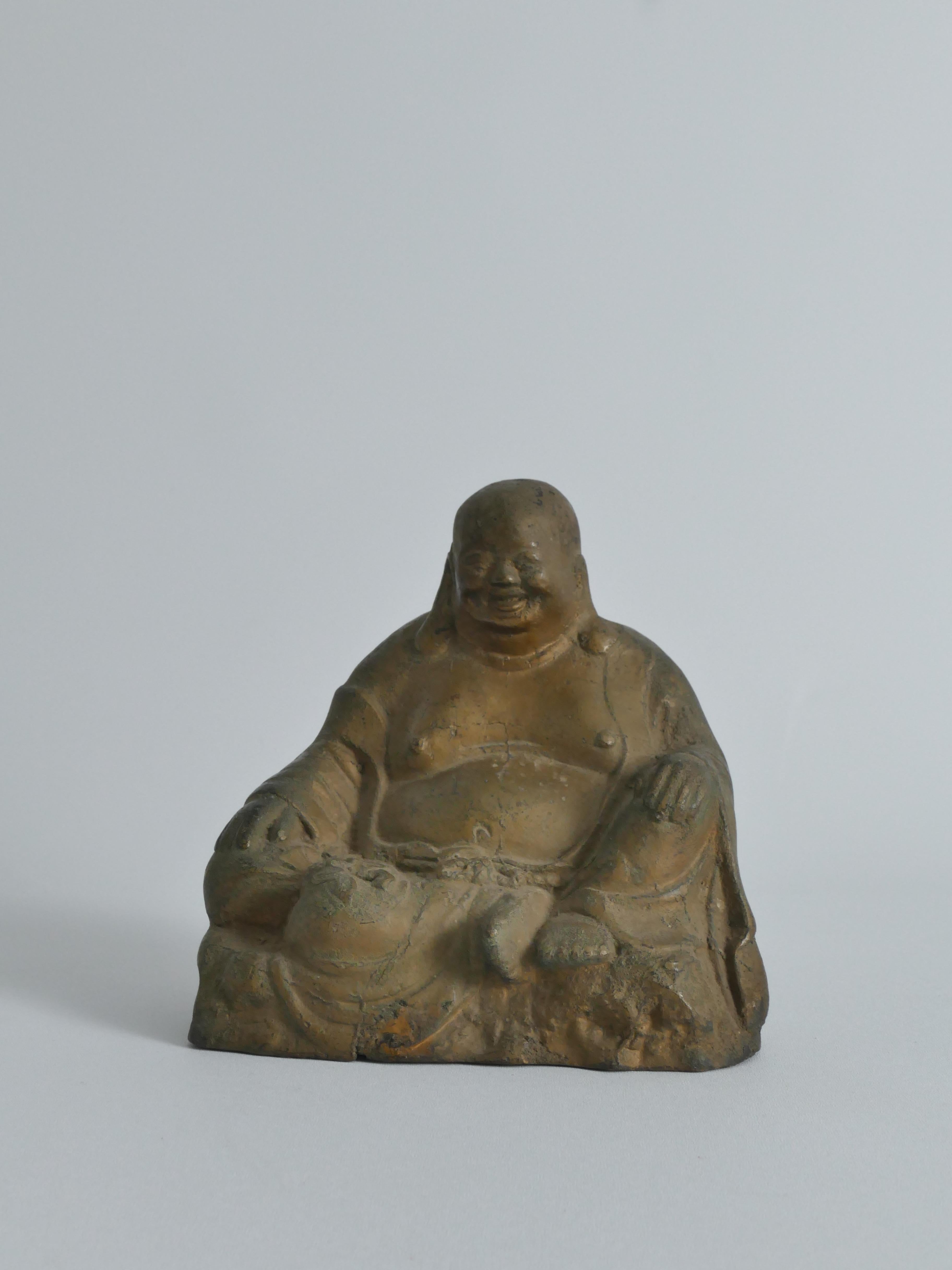 Figure de Budai en bronze coulé à la main, Chine, début du 20e siècle en vente 6