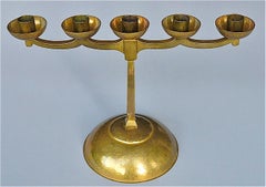 Bauhaus Art Deco-Kerzenhalter aus handziseliertem Messing, signiert Bohde 1920er Jahre, Kandelaber