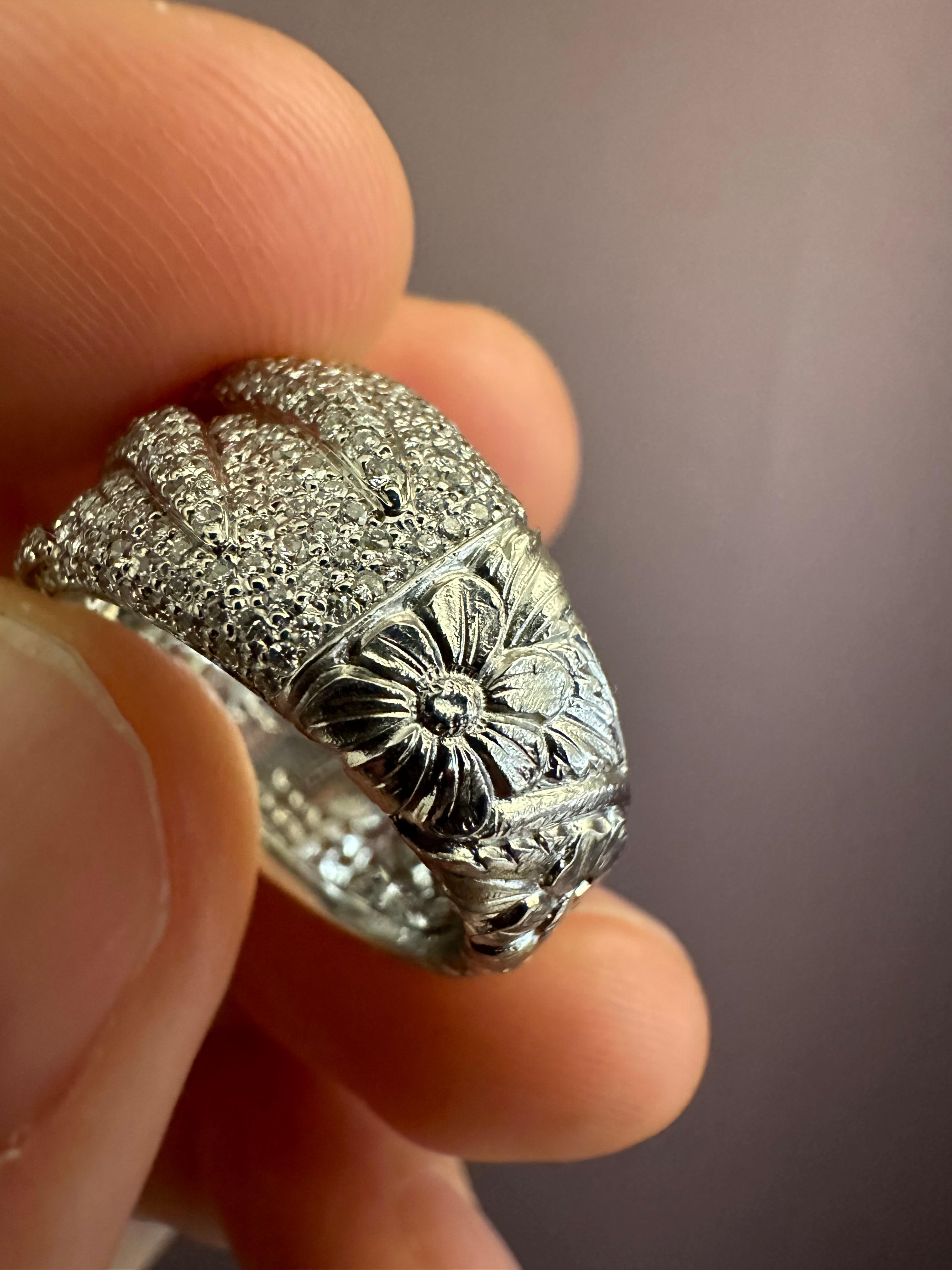 Hand Chiseled in Platinum Cocktail Ring set with Diamonds In New Condition For Sale In Porto, PT