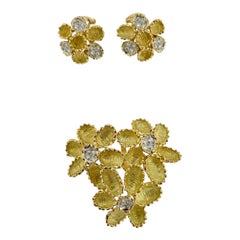 Hand-Chiselled French Set Earrings Pendant/Brooch Yellow/White Gold and Diamonds
