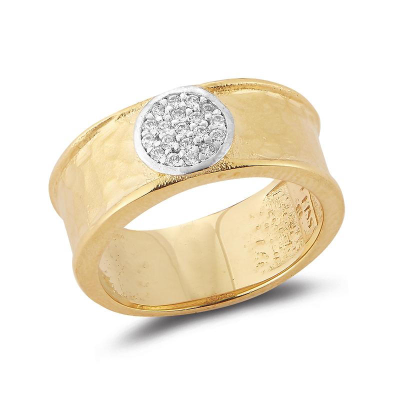 For Sale:  Hand-Crafted 14 Karat Yellow Gold Ring with a Diamond Circle Motif 2