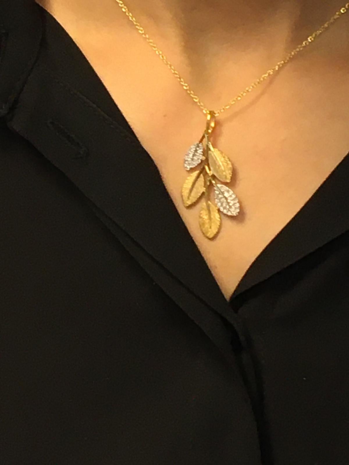 Handcrafted 14 Karat Yellow Gold Branching Leaves Pendant In New Condition For Sale In Great Neck, NY