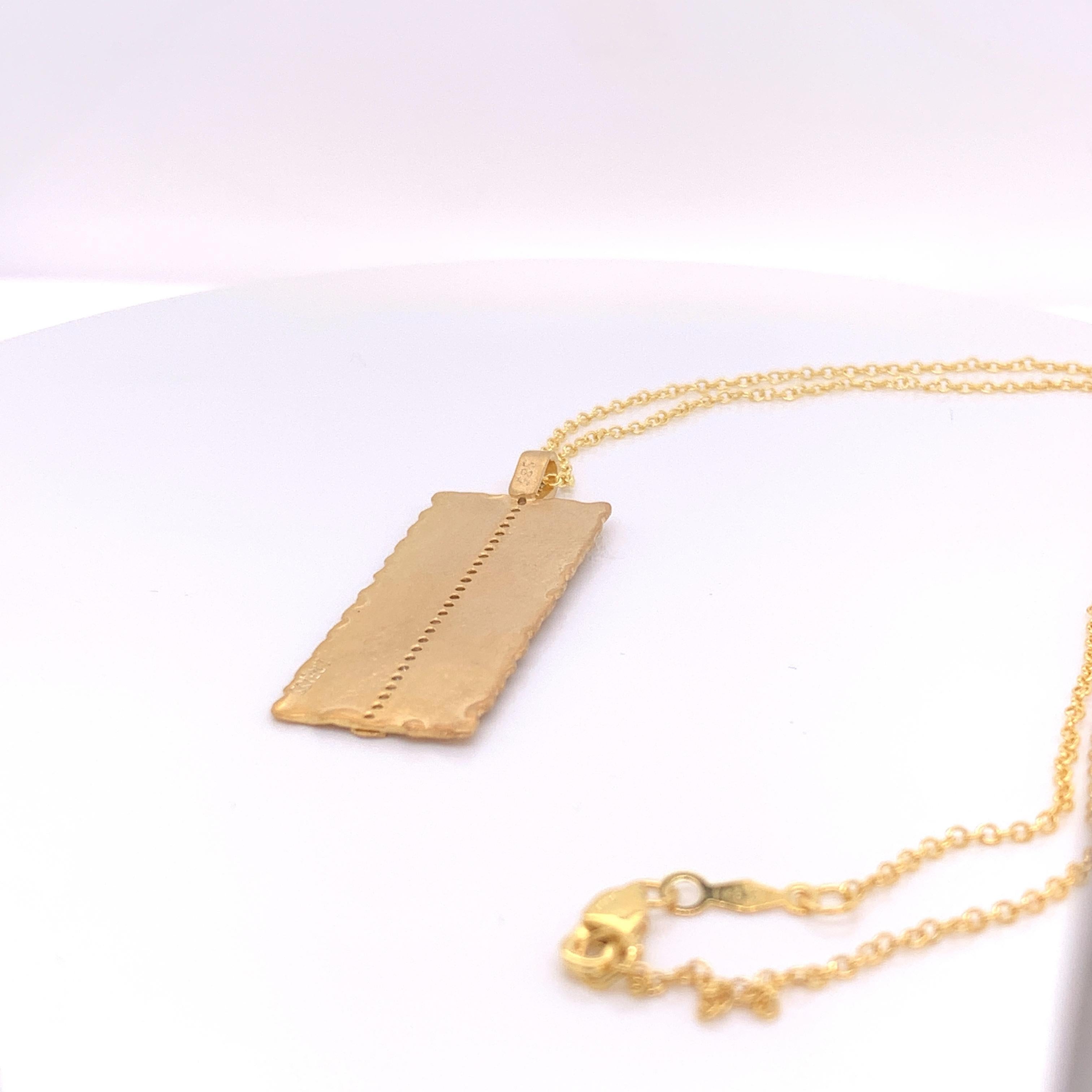 rectangle shape pendant necklace