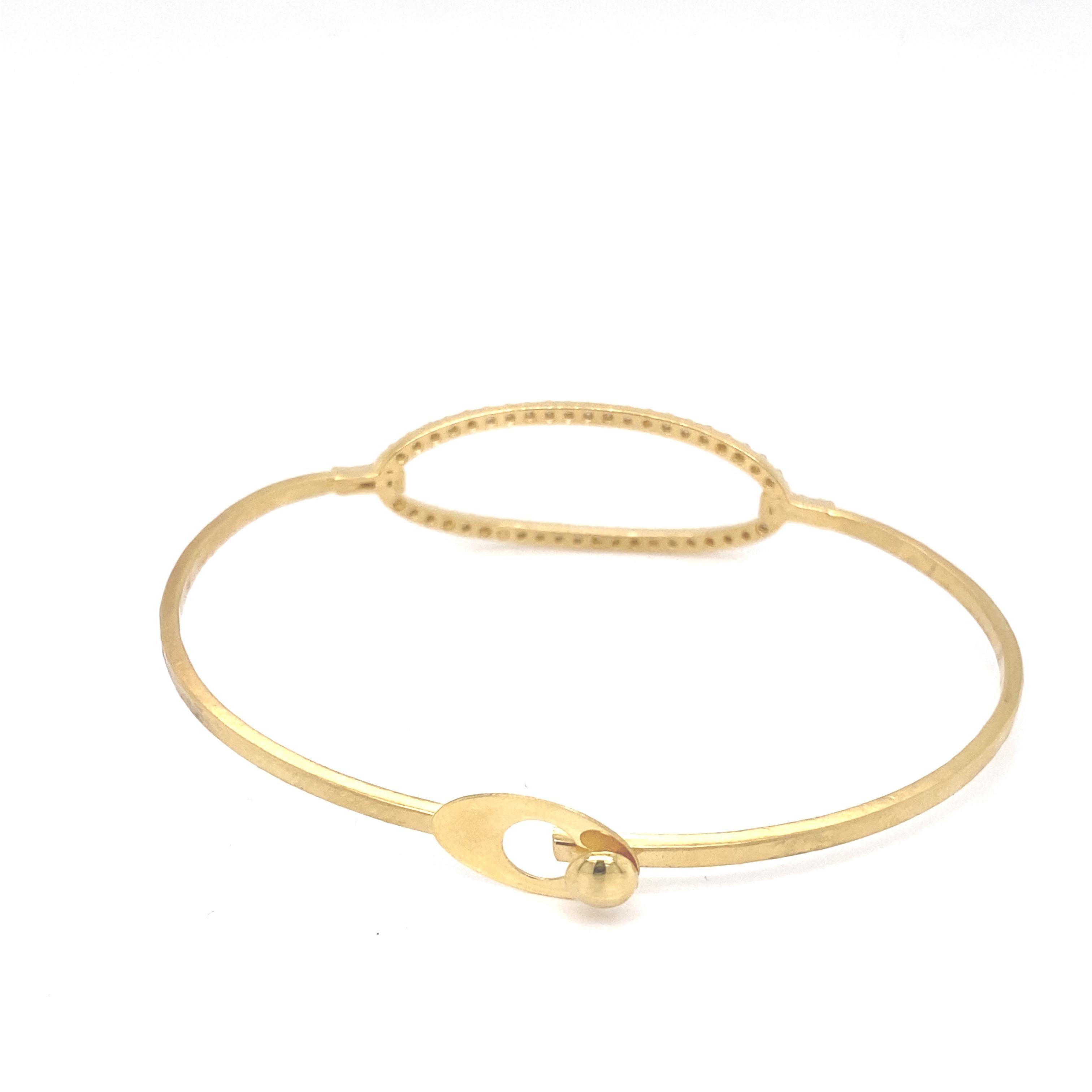Round Cut Handcrafted 14 Karat Yellow Gold Open Diamond Oval Bangle For Sale