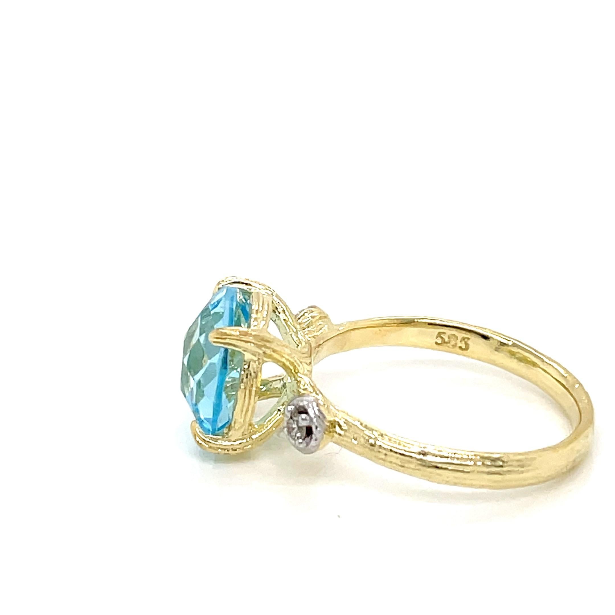 For Sale:  Hand-Crafted 14K Gold 0.05 ct. tw. Diamond & 4.25CT Blue Topaz Cocktail Ring 2
