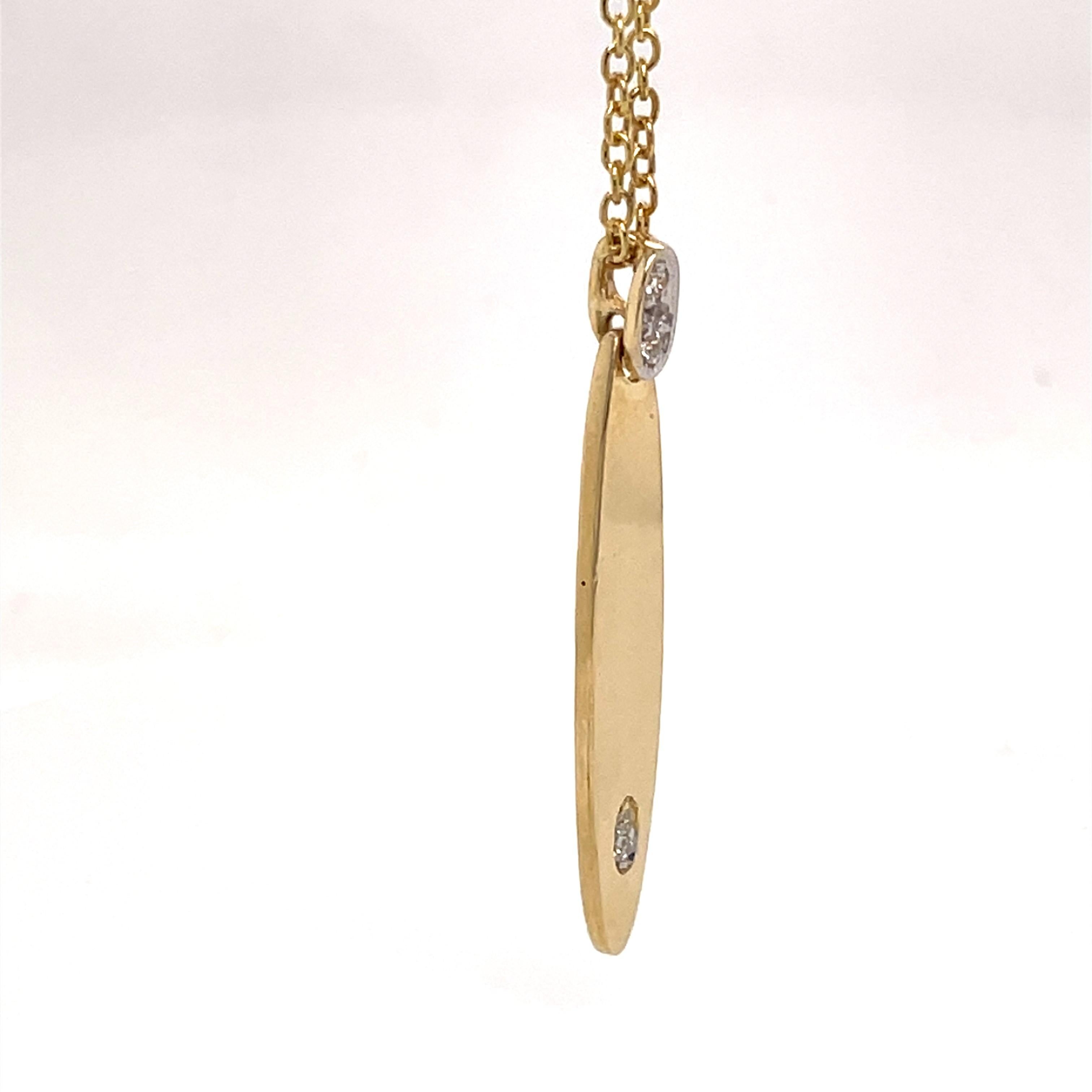 Taille ronde Or 14 carats fait main 0,05 carat tw. Pendentif ovale Slide en vente
