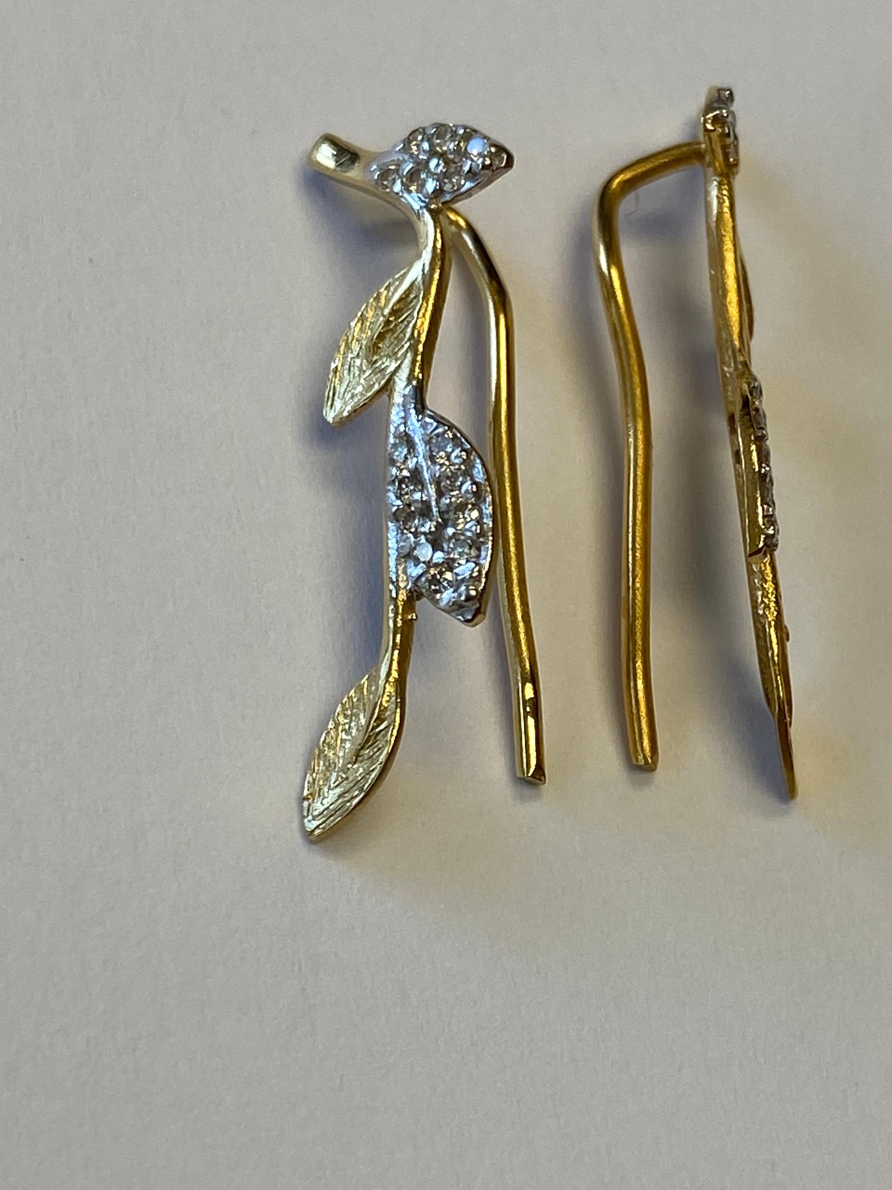 Hand-Crafted 14K Gold 0.18 ct. tw. Climber Earrings In New Condition For Sale In Great Neck, NY